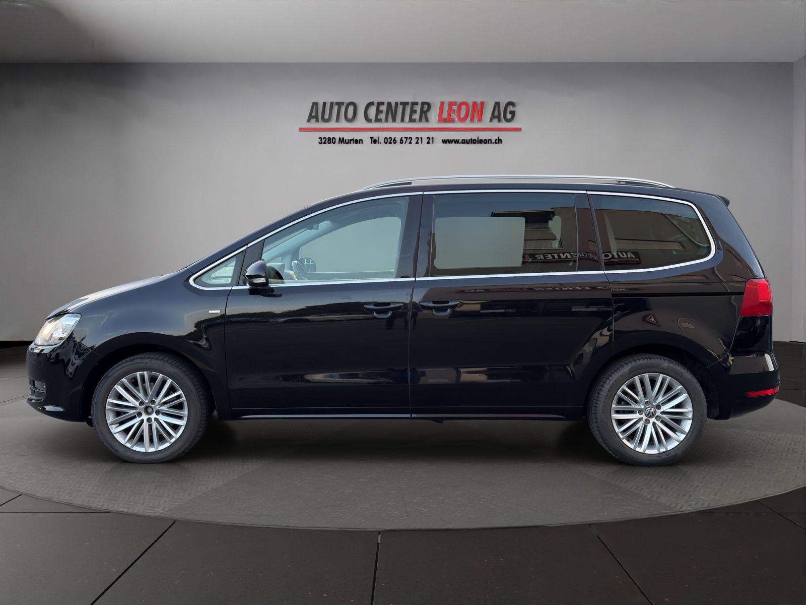 VW Sharan 2.0 TSI Cup DSG-image-2