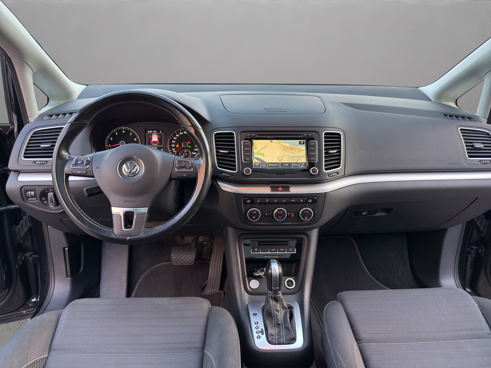 VW Sharan 2.0 TSI Cup DSG-image-13