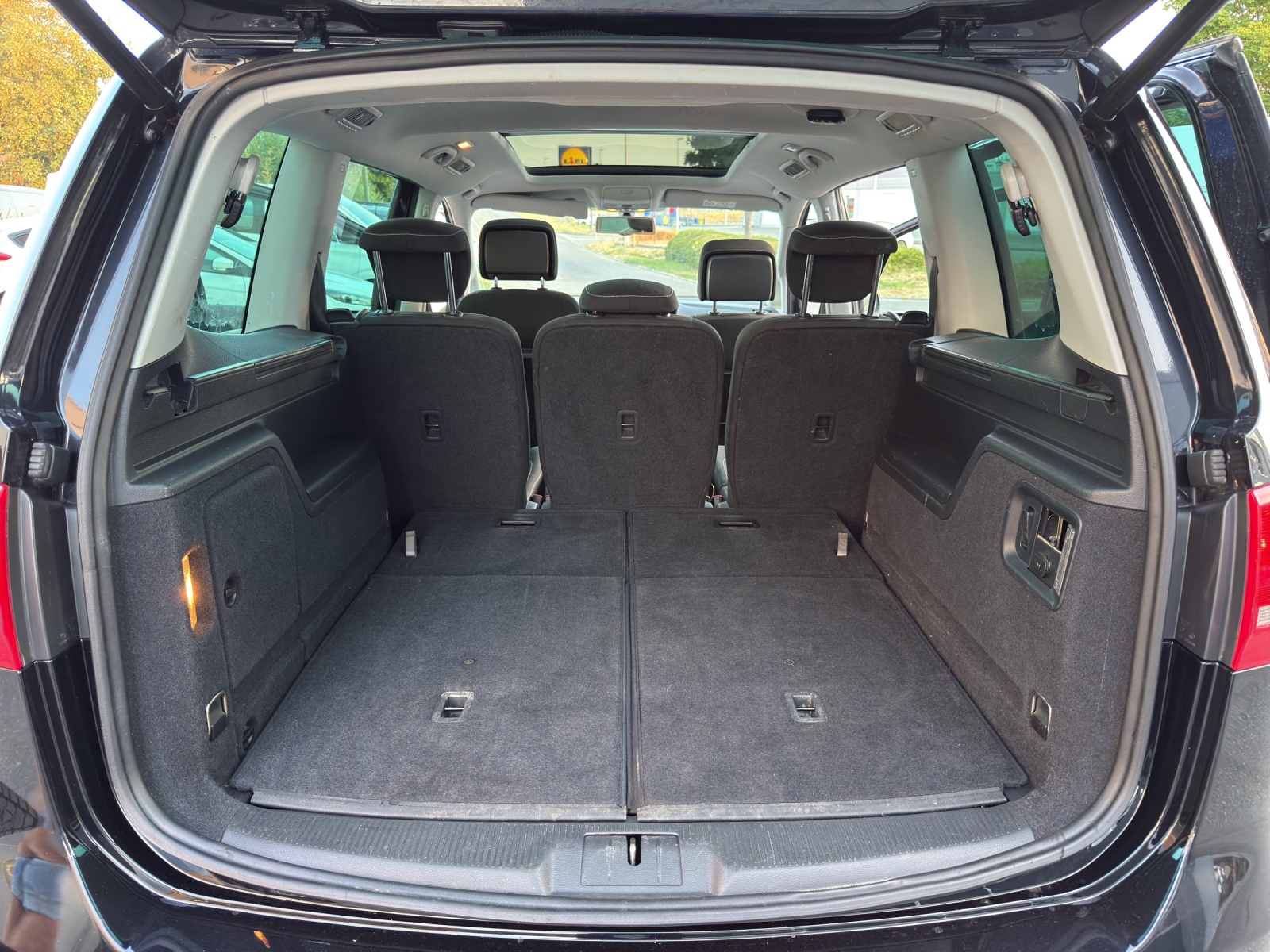 VW Sharan 2.0 TSI Cup DSG-image-21