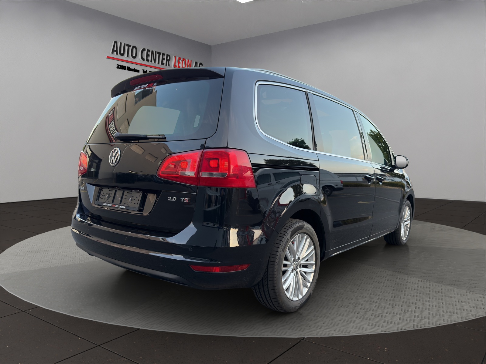 VW Sharan 2.0 TSI Cup DSG-image-5