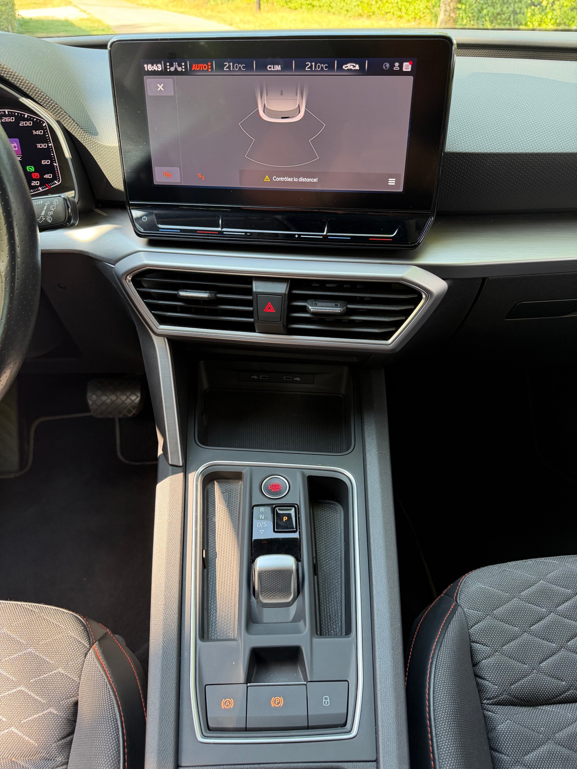 SEAT Leon ST 1.5 eTSI mHEV DSG FR-image-10