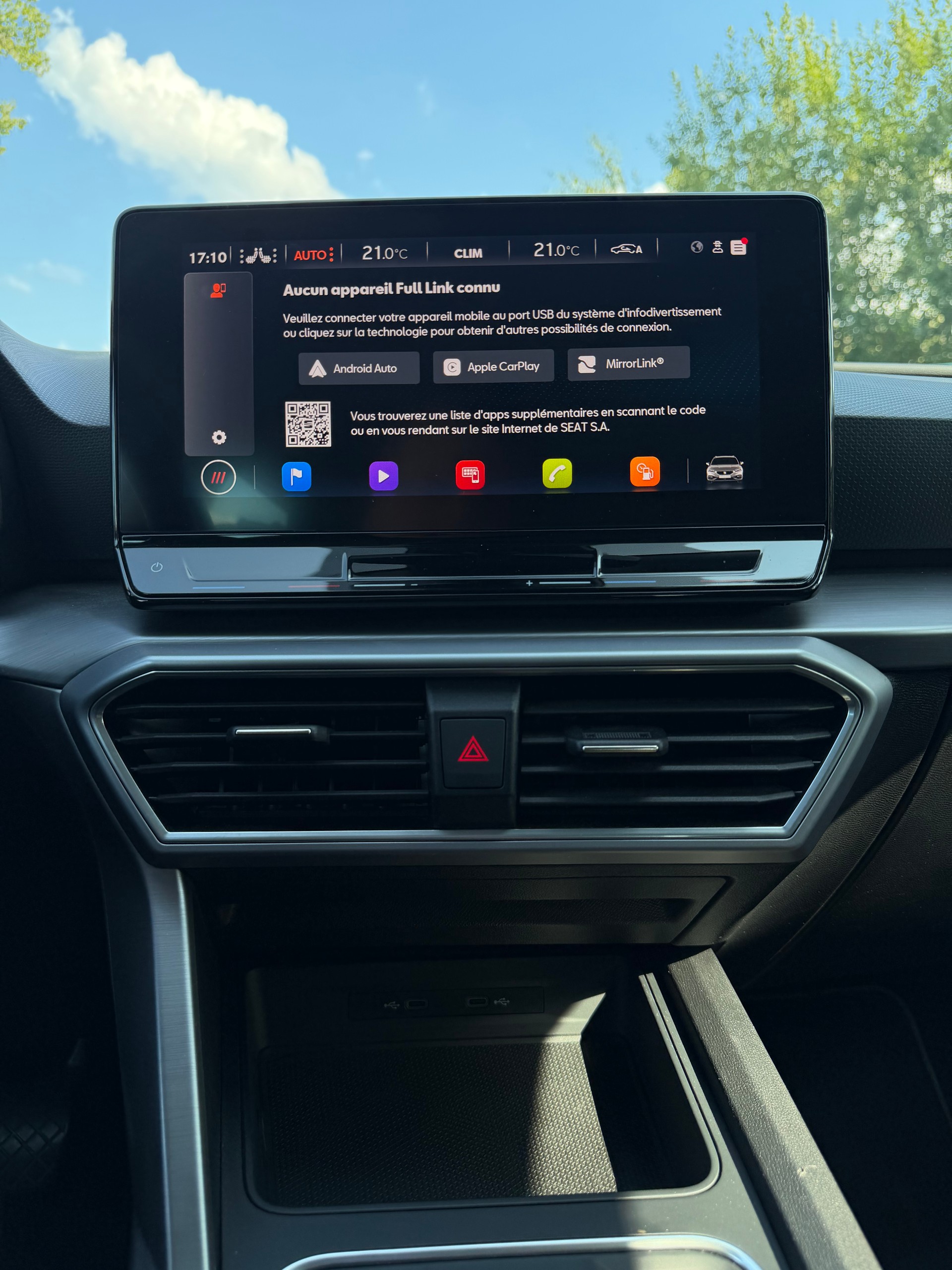 SEAT Leon ST 1.5 eTSI mHEV DSG FR-image-11