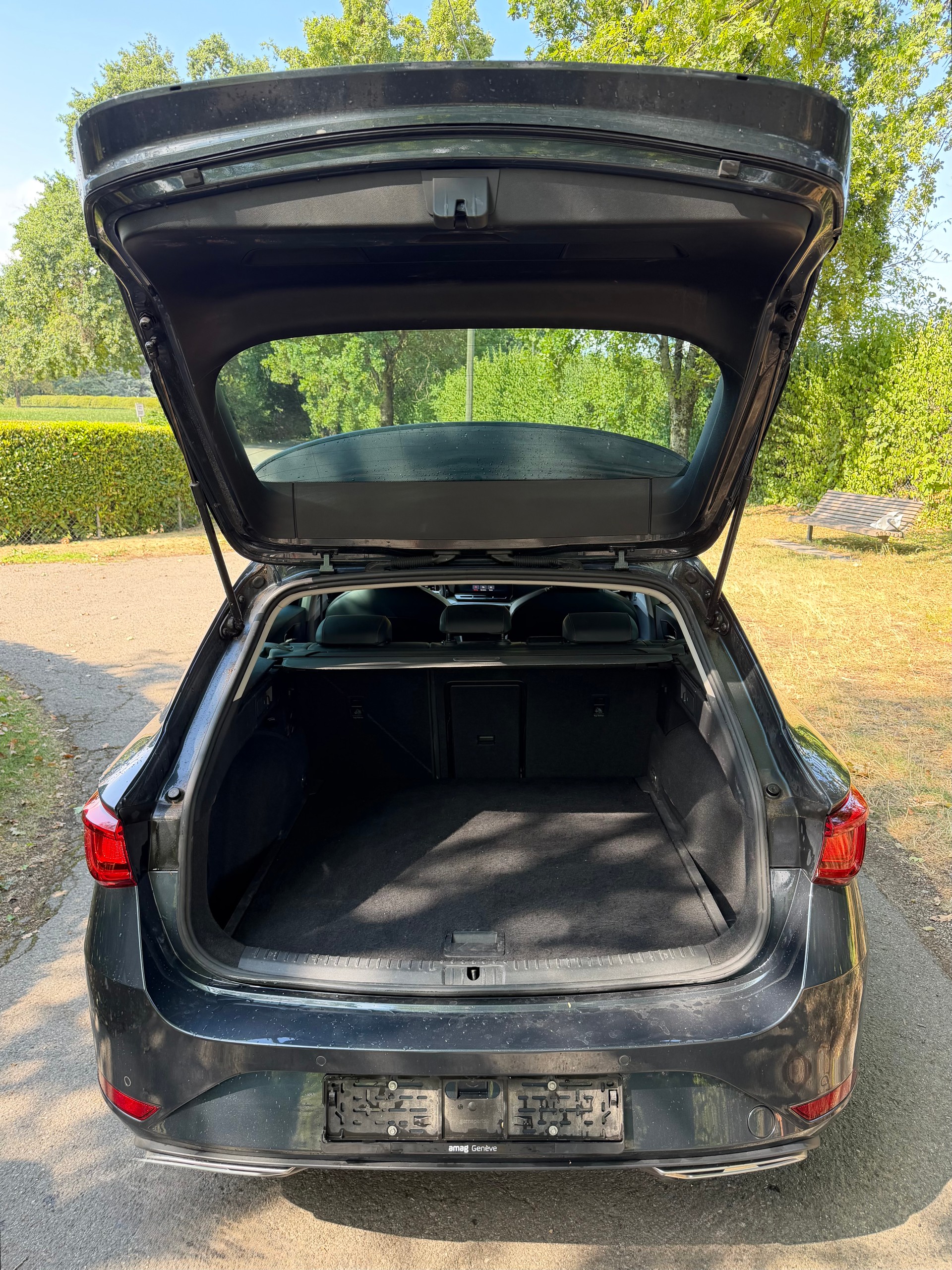 SEAT Leon ST 1.5 eTSI mHEV DSG FR-image-5