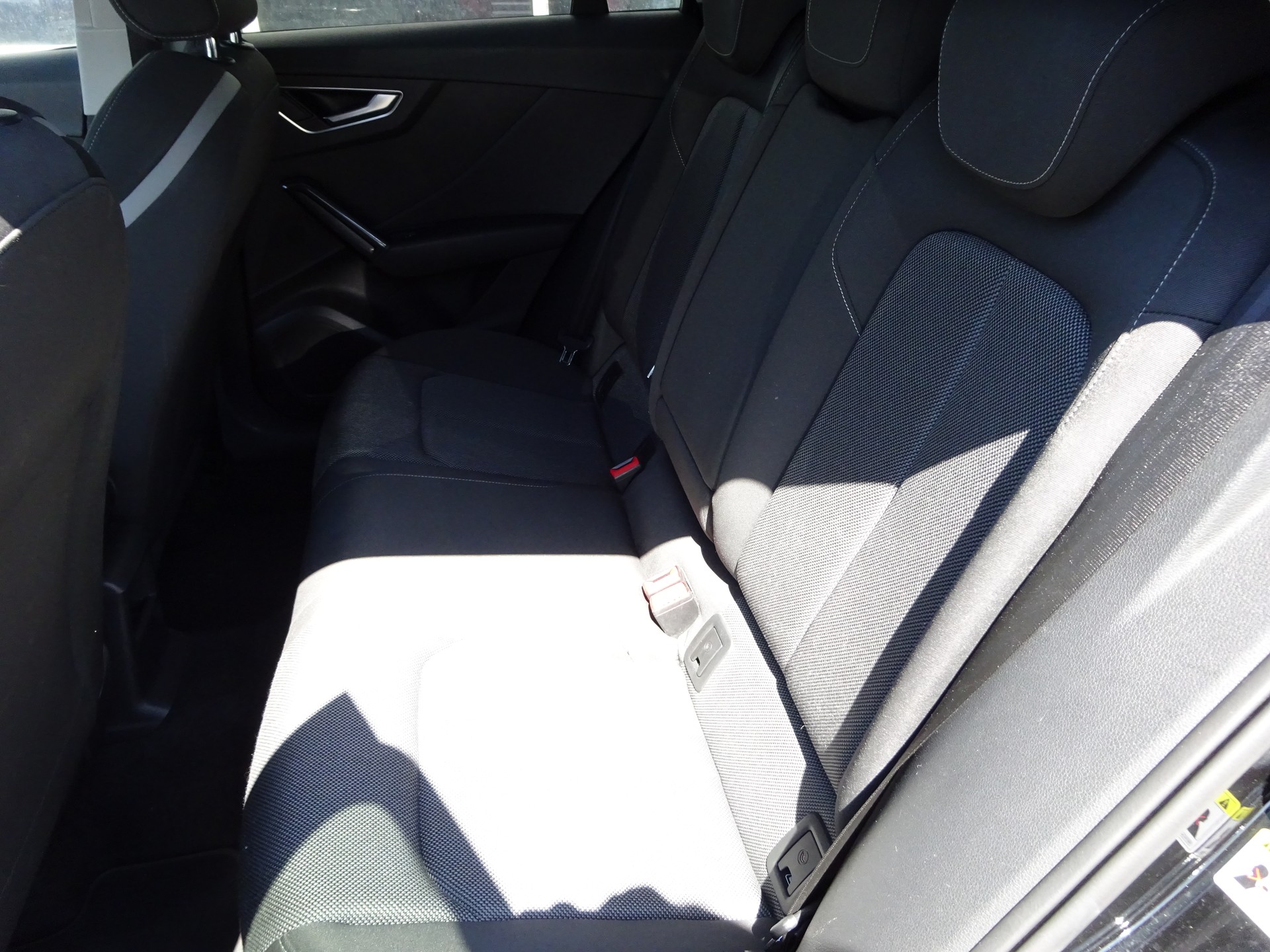 AUDI Q2 1.4 TFSI sport S-tronic-image-9