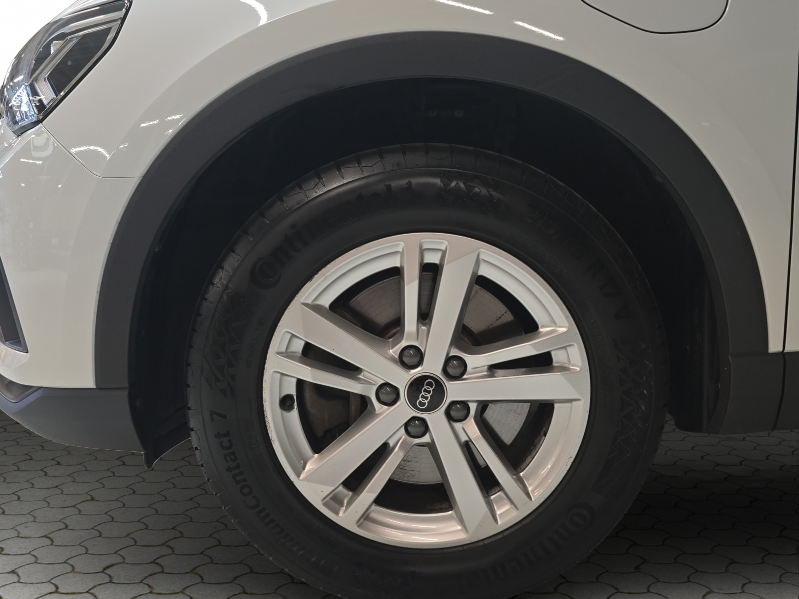 AUDI Q3 45 TFSI e S-tronic-image-8