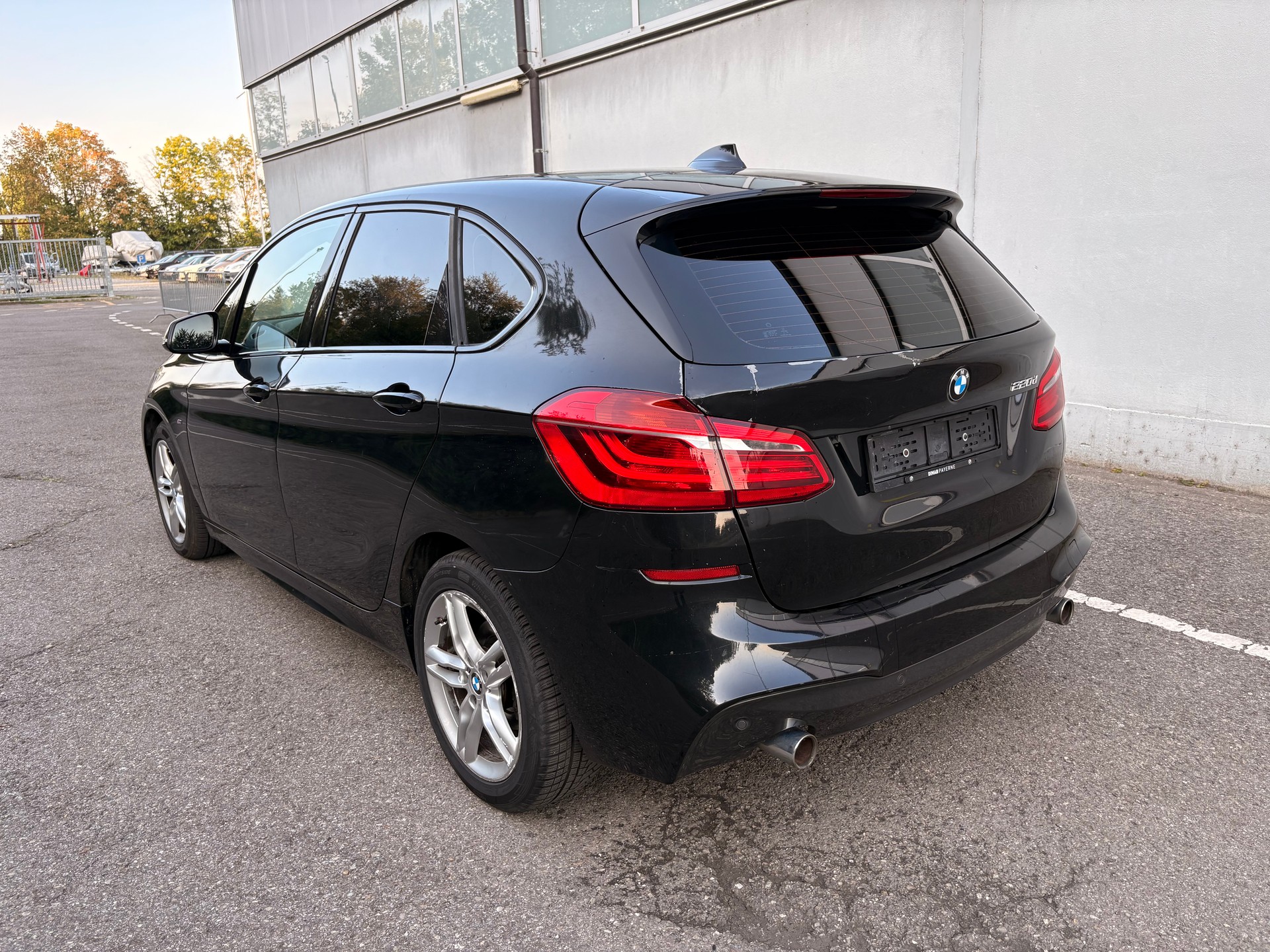 BMW 220d Active Tourer Sport Line Steptronic-image-6