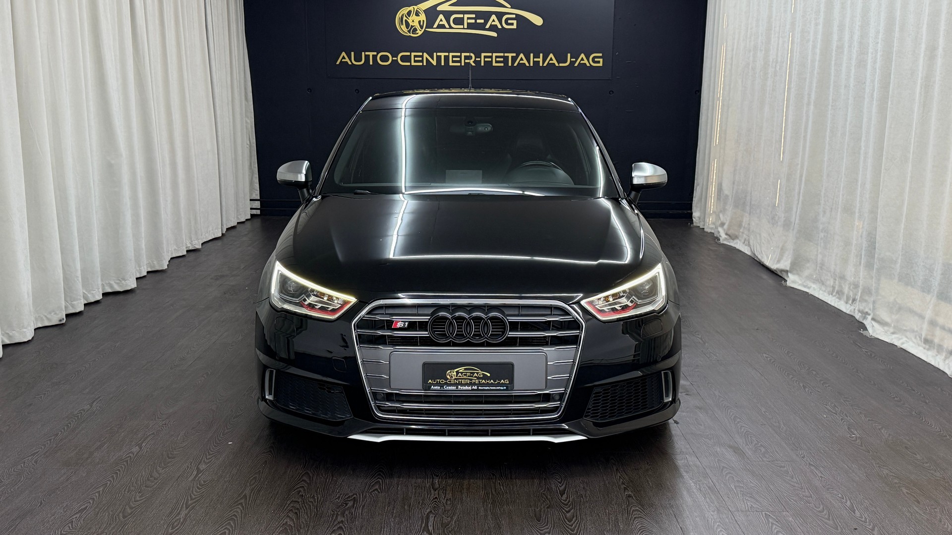 AUDI S1 Sportback 2.0 TFSI Sport quattro-image-1