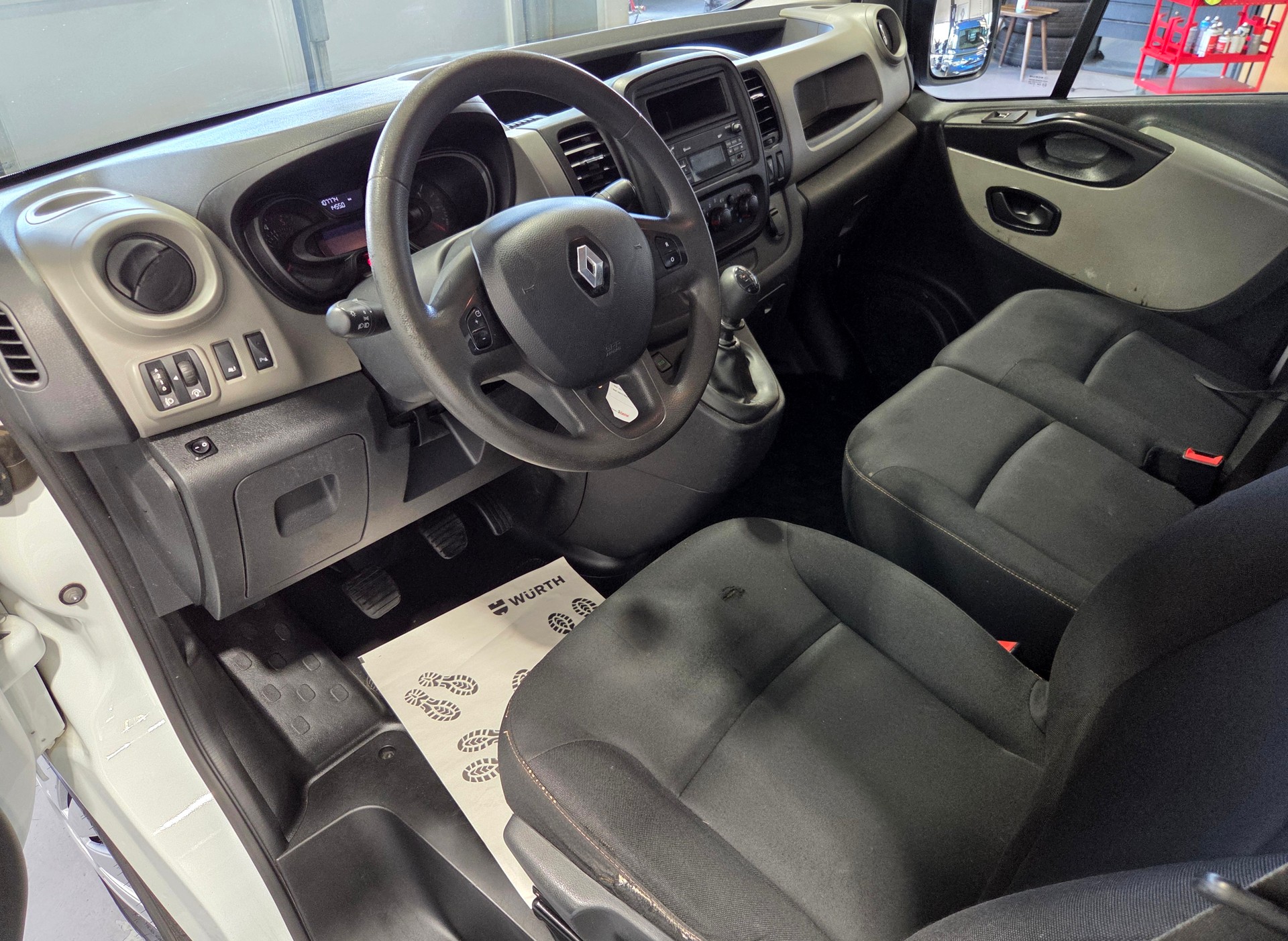 RENAULT Trafic Kaw. 2.9 t L2 H1 1.6 dCi 125 TwinTurbo Business-image-12