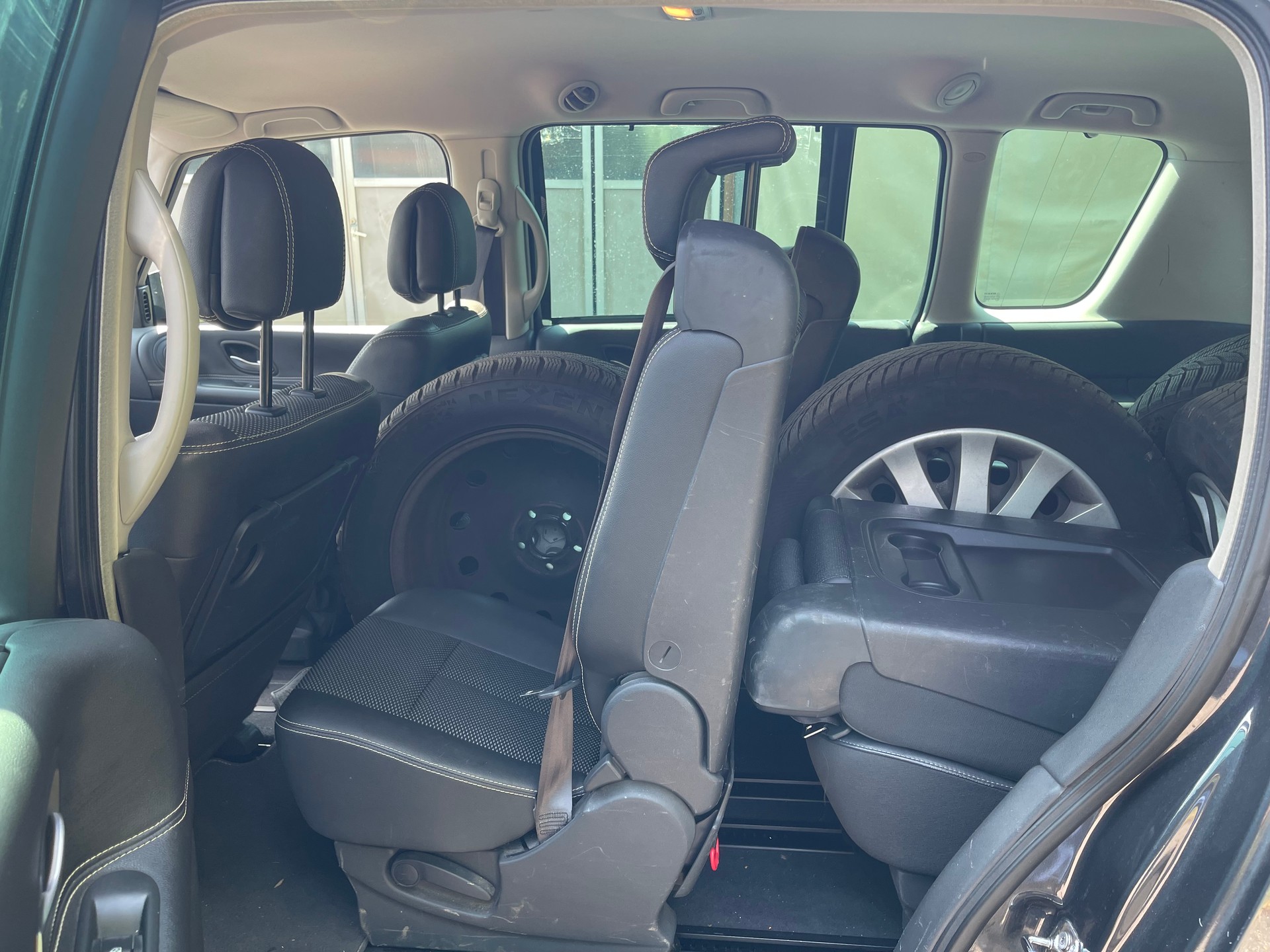 RENAULT Espace 2.0 dCi Dynamique Automatic-image-7