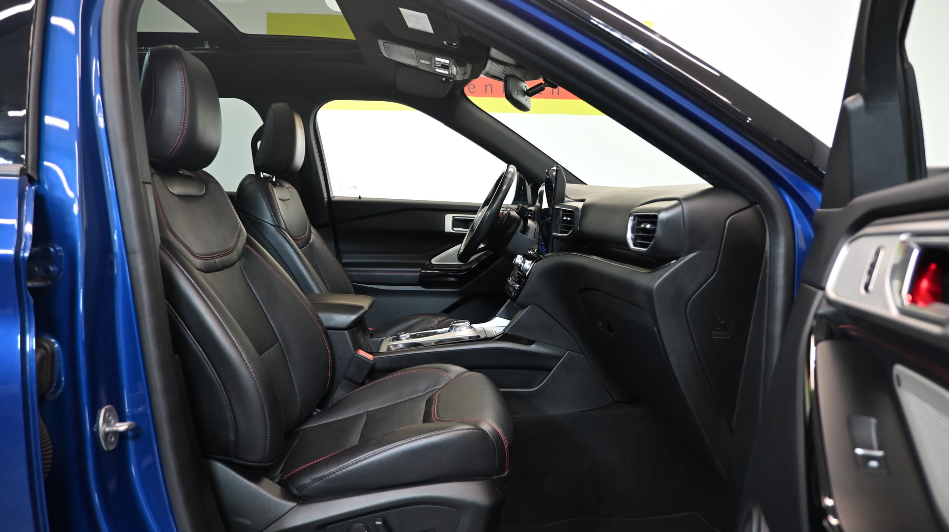 FORD Explorer 3.0 EcoB. Plug-in-Hybrid ST-Line 4WD Aut.-image-3
