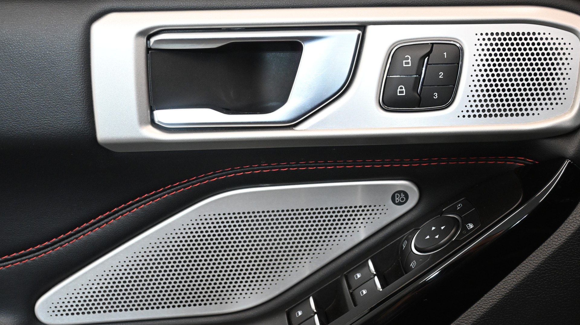 FORD Explorer 3.0 EcoB. Plug-in-Hybrid ST-Line 4WD Aut.-image-8