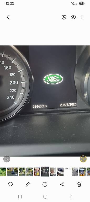 LAND ROVER DISCOVERY SPORT-image-1