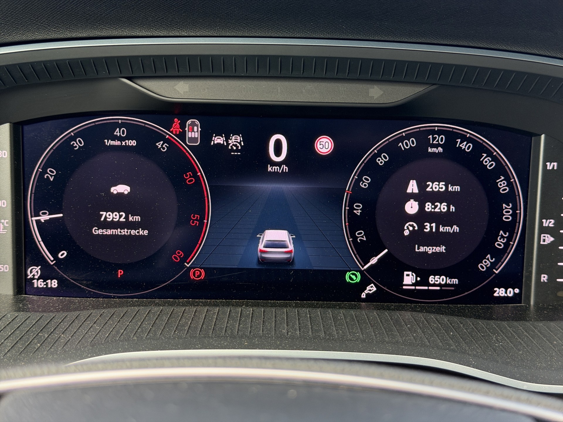 SKODA Octavia Combi 2.0 TDI DSG Selection-image-21