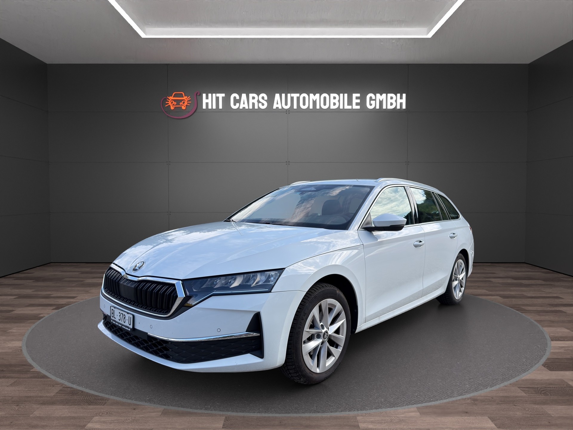SKODA Octavia Combi 2.0 TDI DSG Selection