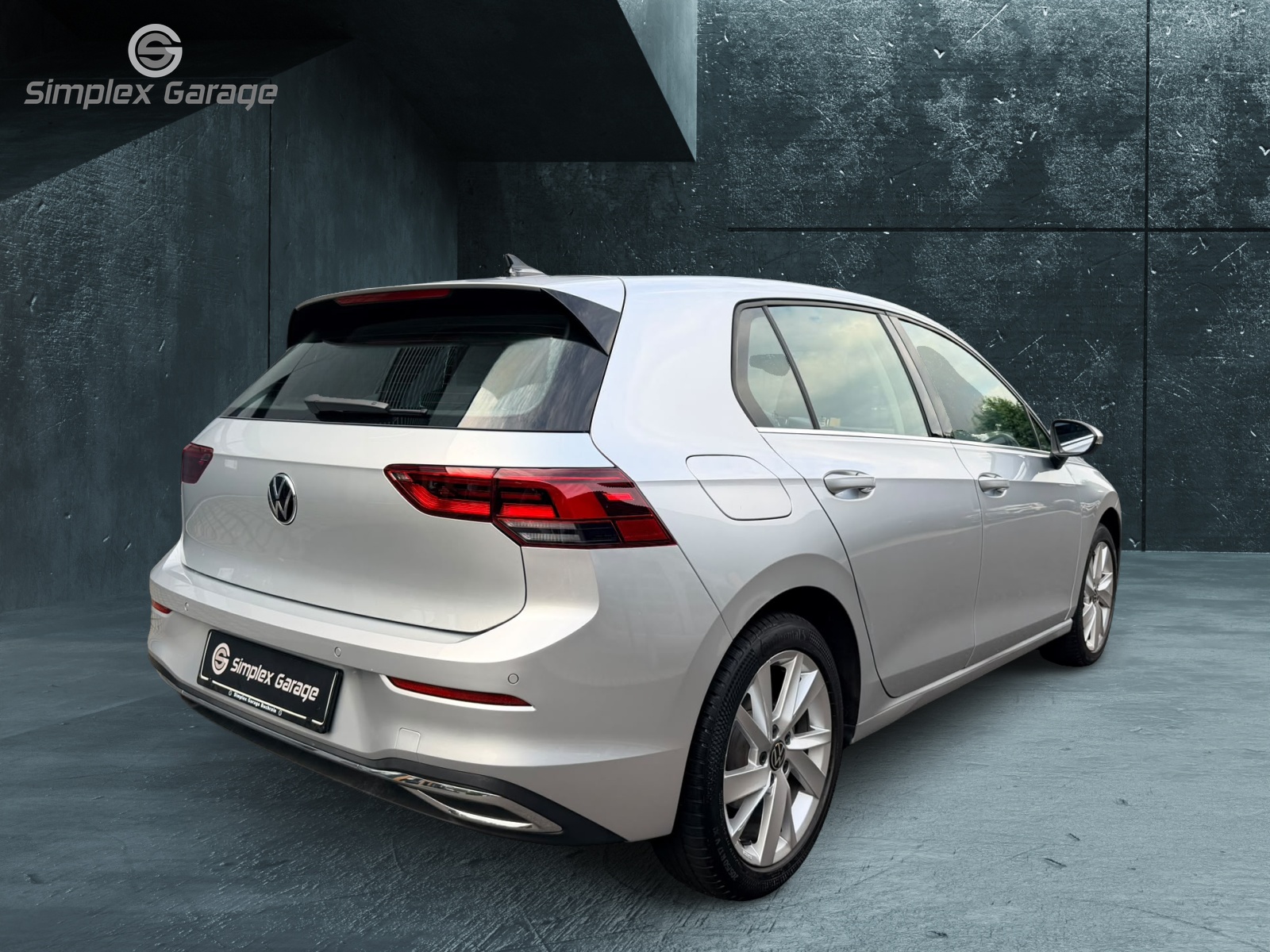 VW Golf 2.0 TSI Style DSG 4 Motion-image-2