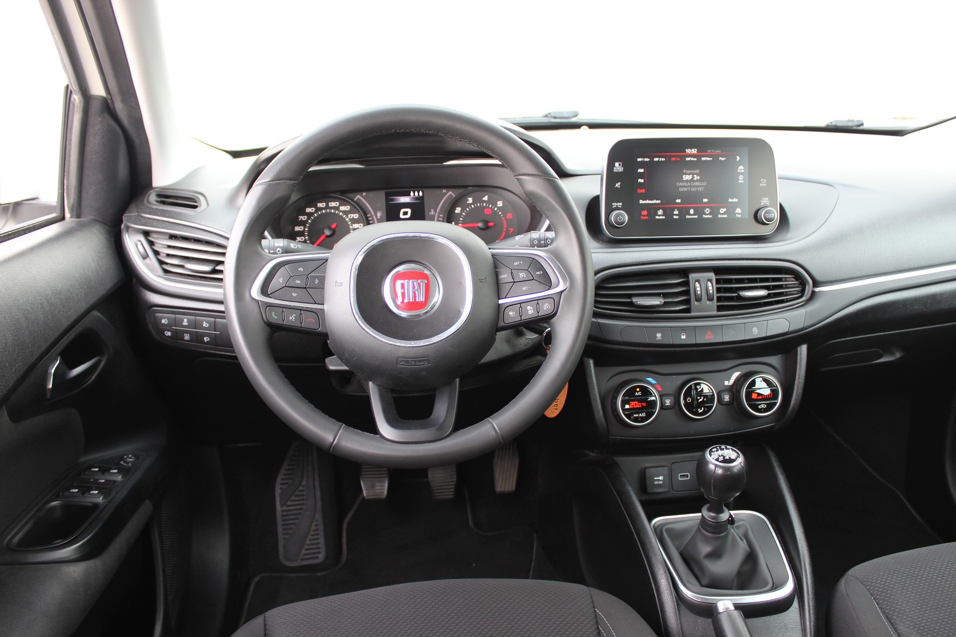 FIAT Tipo 1.4TJet Lounge-image-8