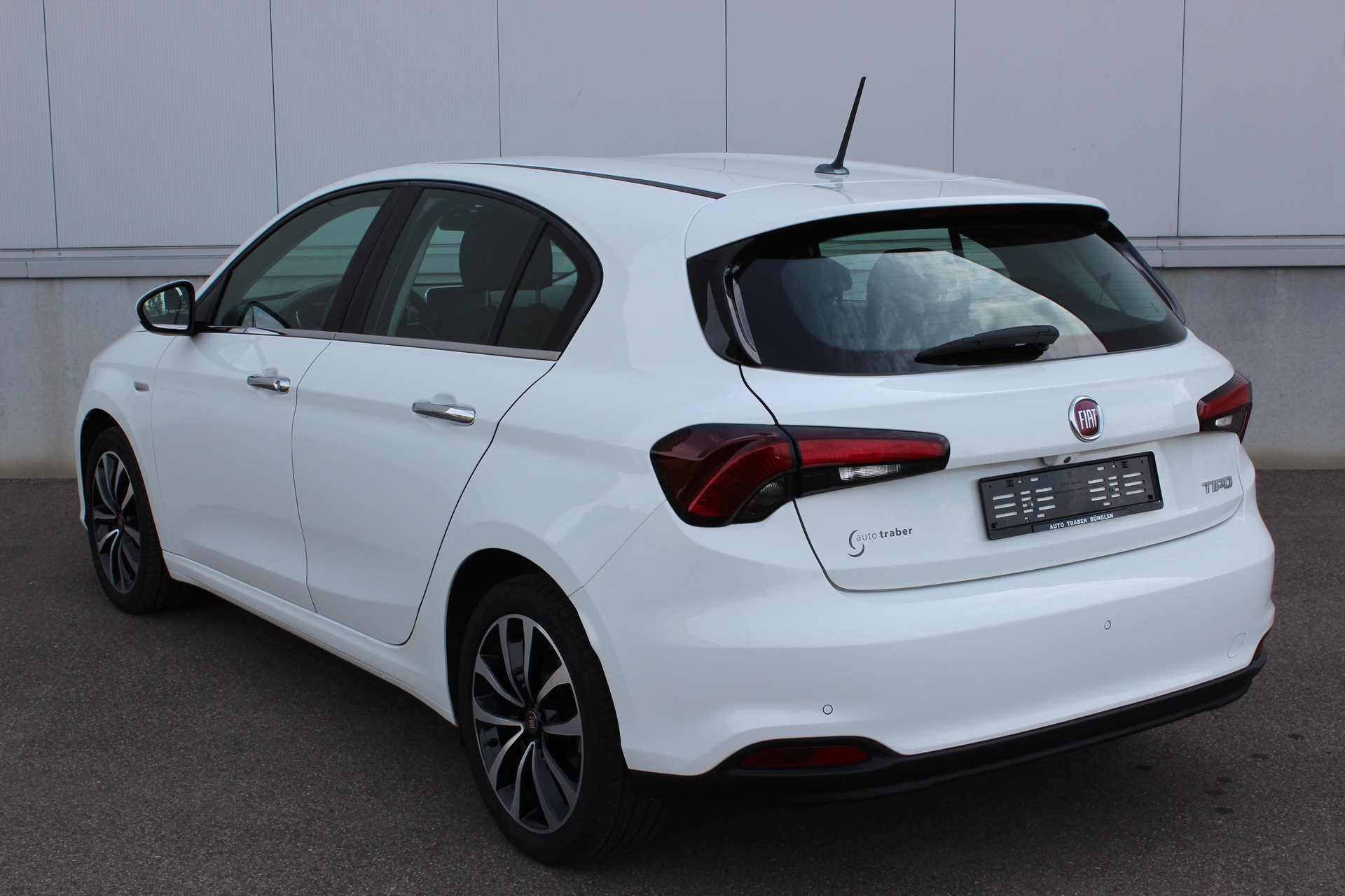 FIAT Tipo 1.4TJet Lounge-image-4