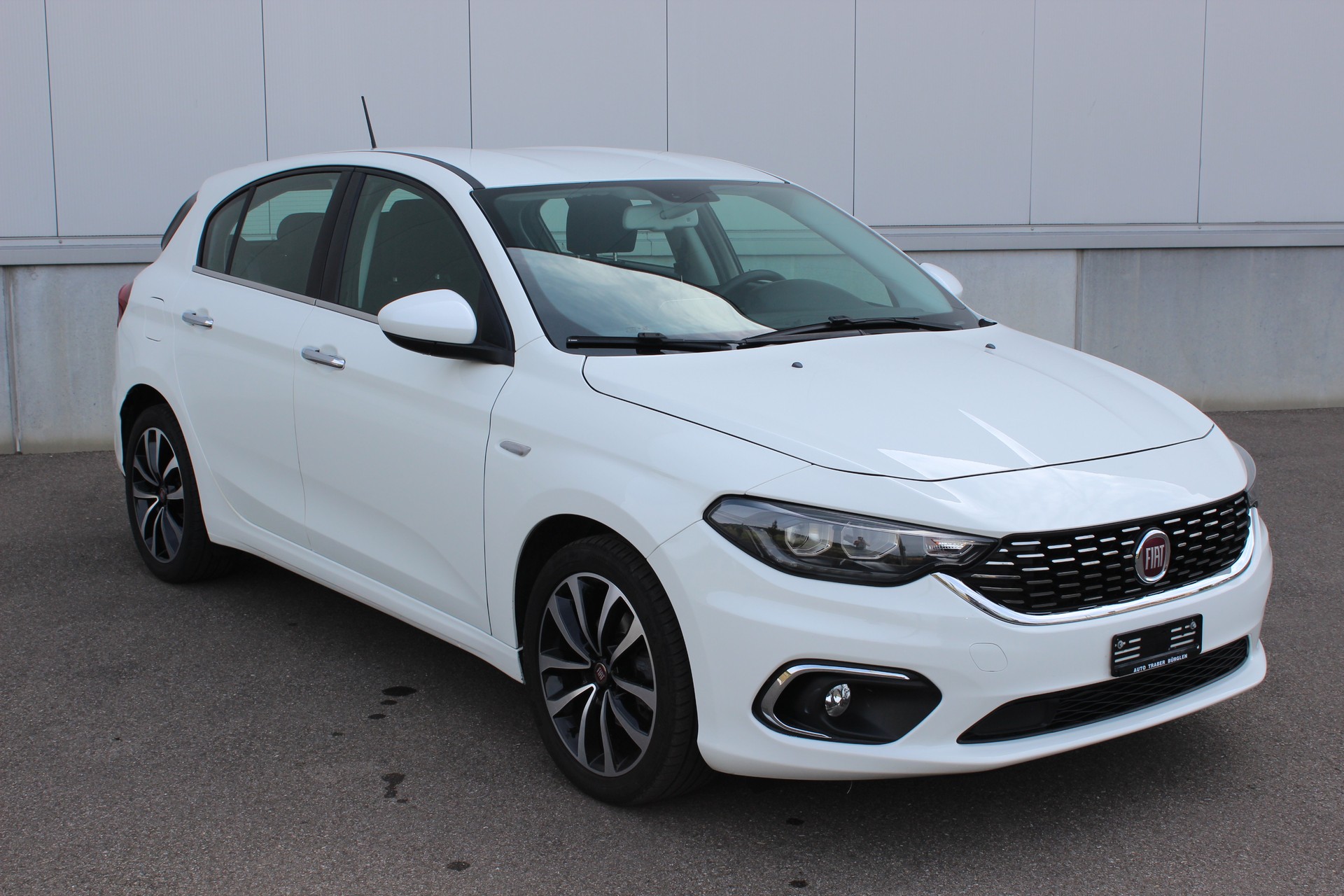 FIAT Tipo 1.4TJet Lounge-image-2