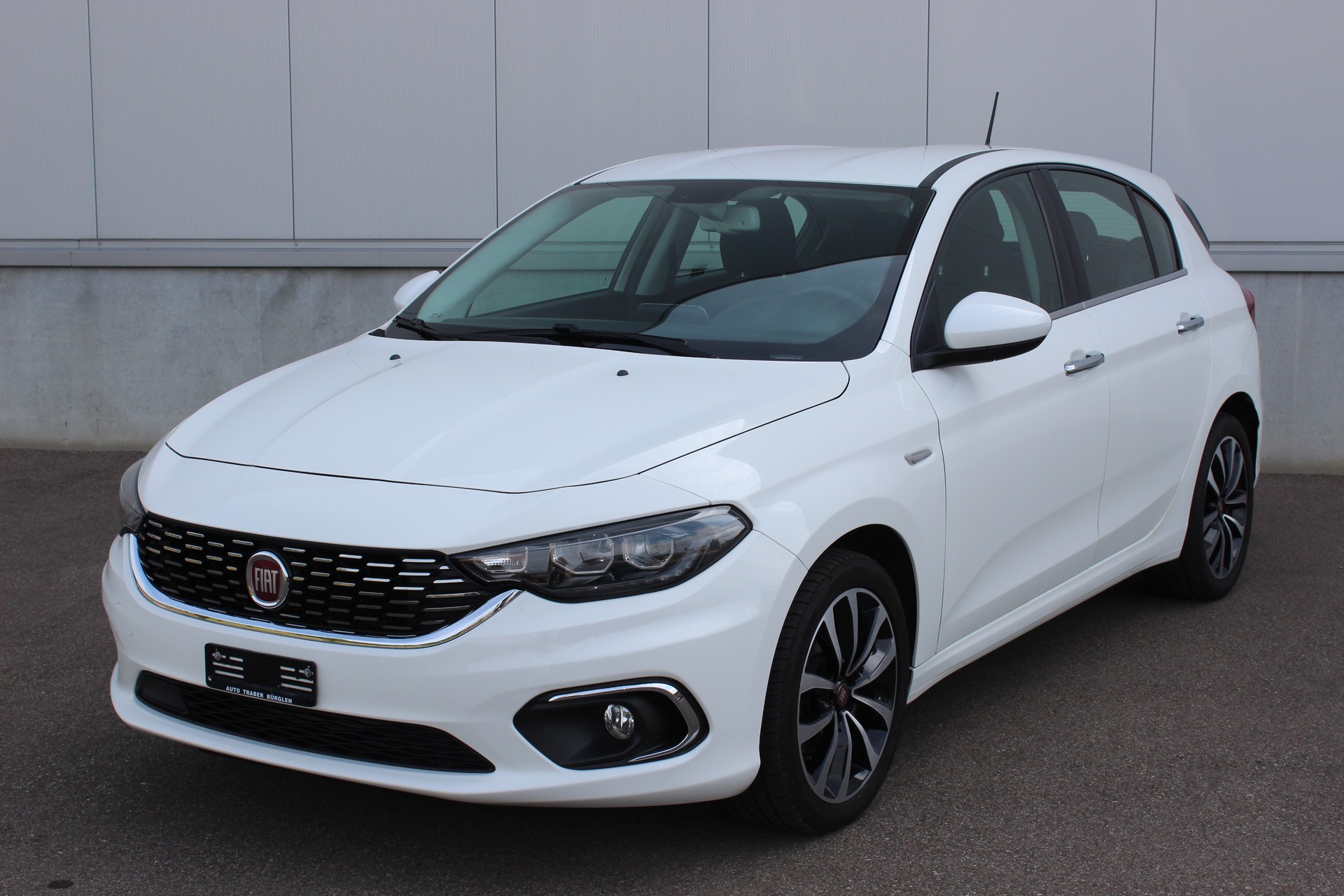 FIAT Tipo 1.4TJet Lounge-image-0
