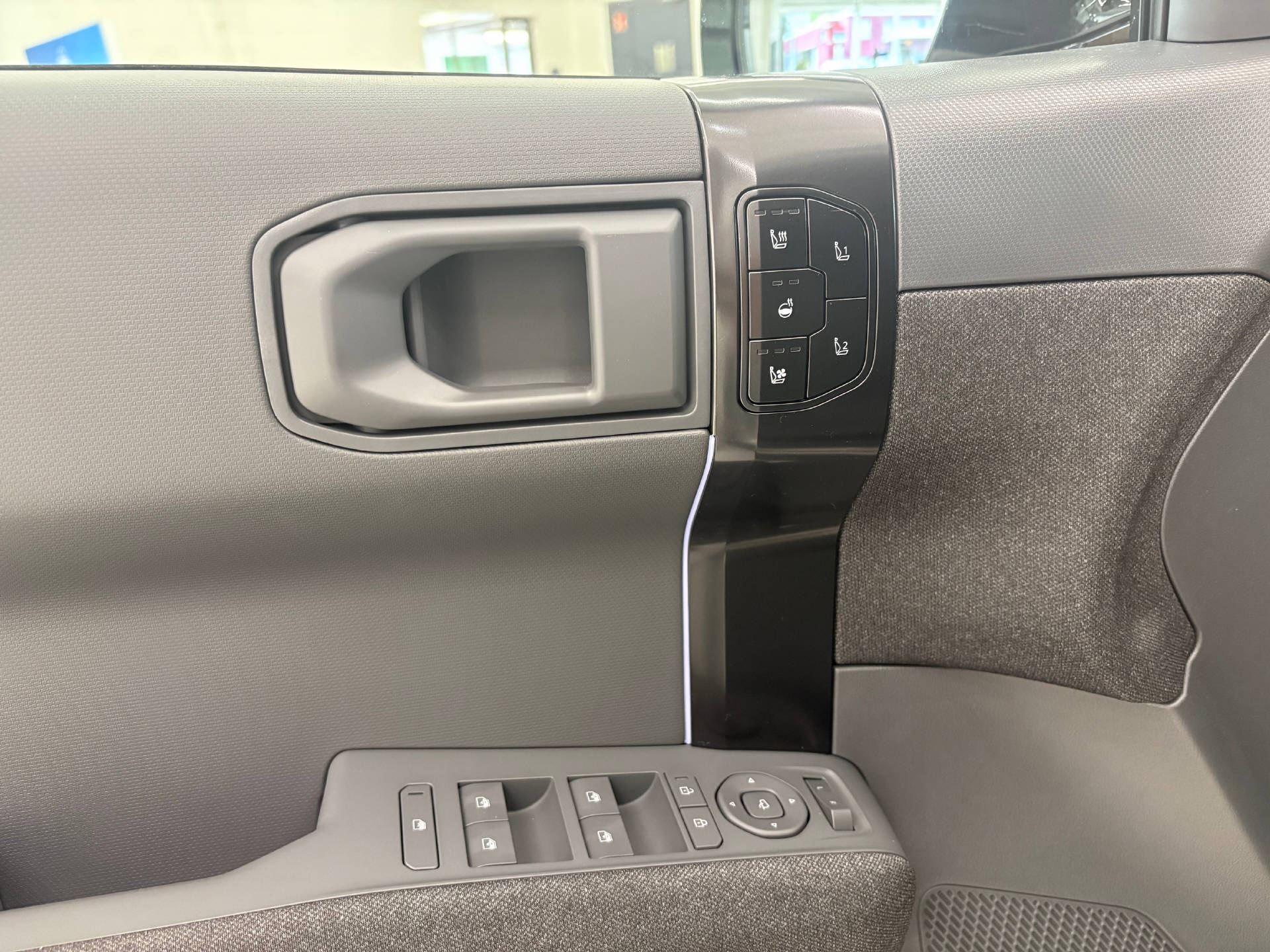 KIA EV3 81 kWh GT 4x4-image-7