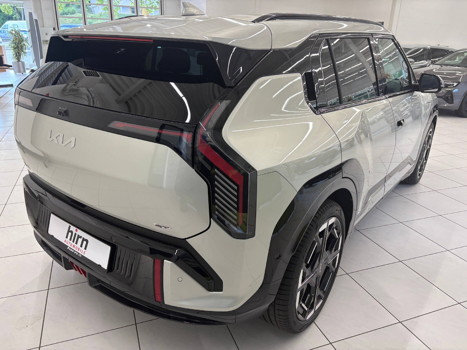 KIA EV3 81 kWh GT 4x4-image-4