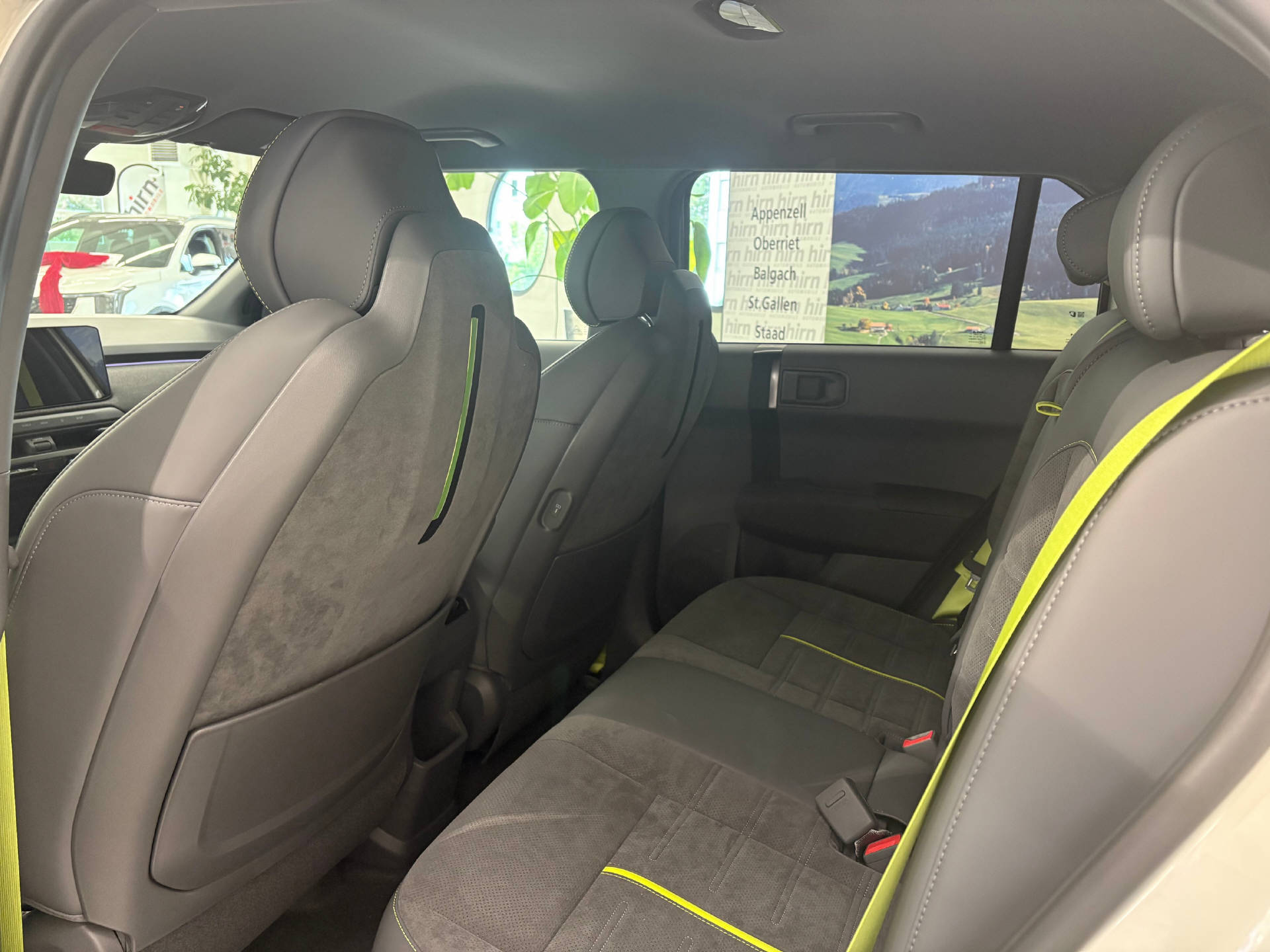 KIA EV3 81 kWh GT 4x4-image-12