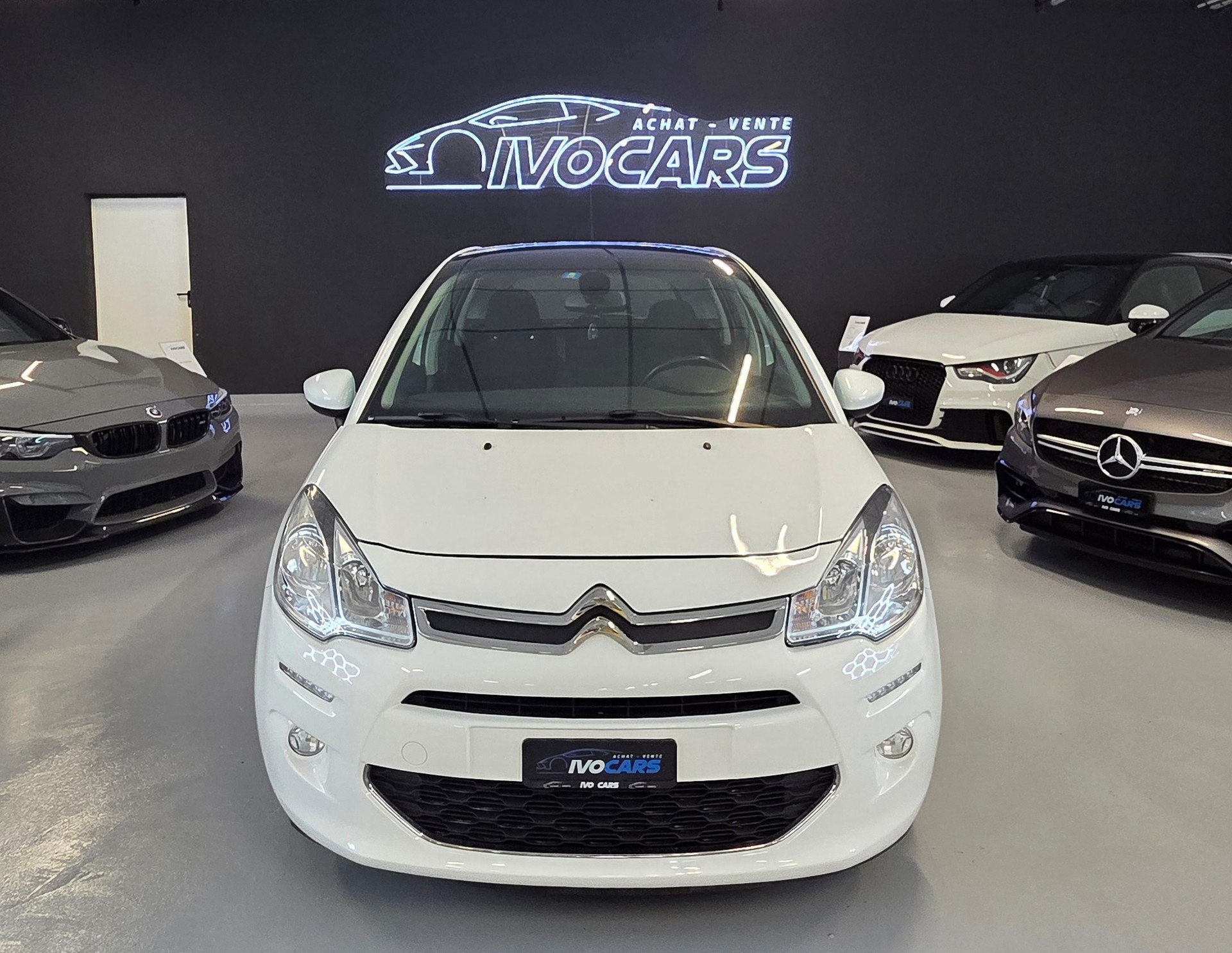CITROEN C3 1.6i 16V Exclusive Automatic-image-0