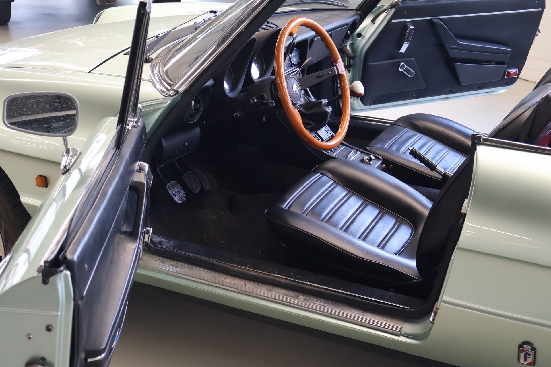 ALFA ROMEO Spider 2.0 (Veloce)-image-8