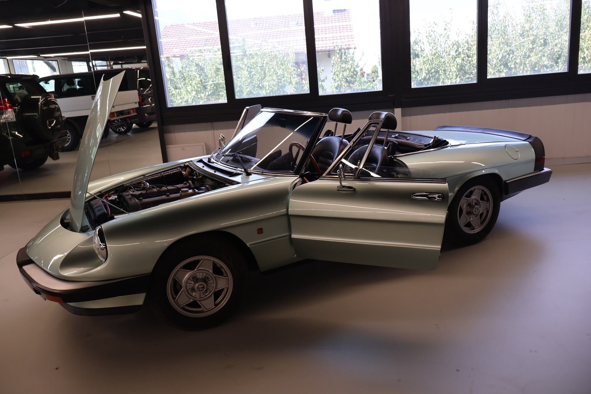 ALFA ROMEO Spider 2.0 (Veloce)-image-1