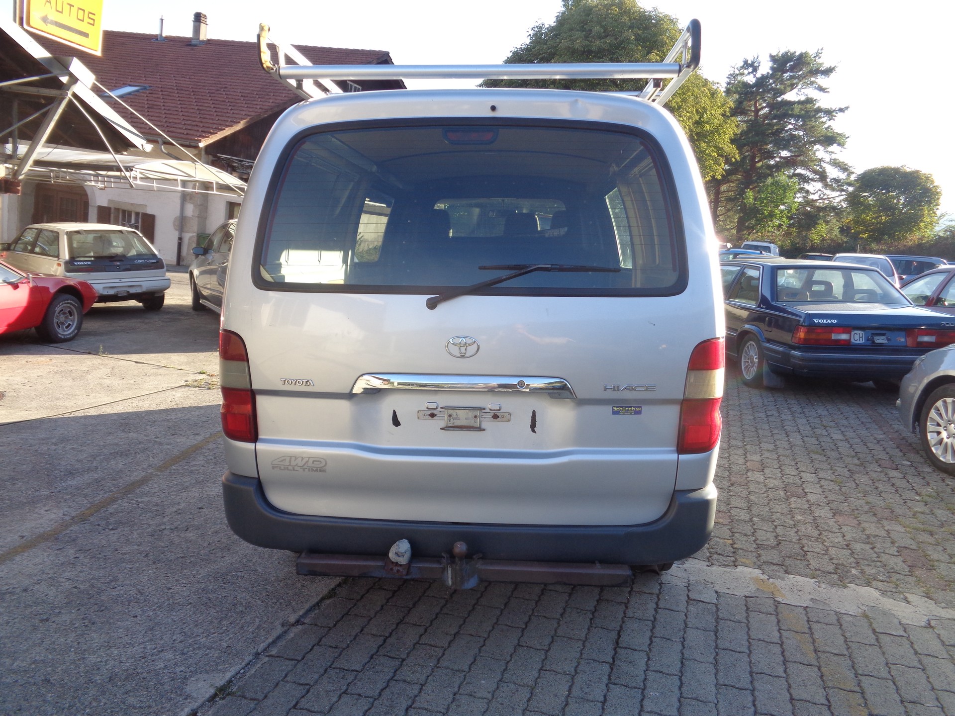 TOYOTA Hiace D-4D Van 4WD LWB-image-6