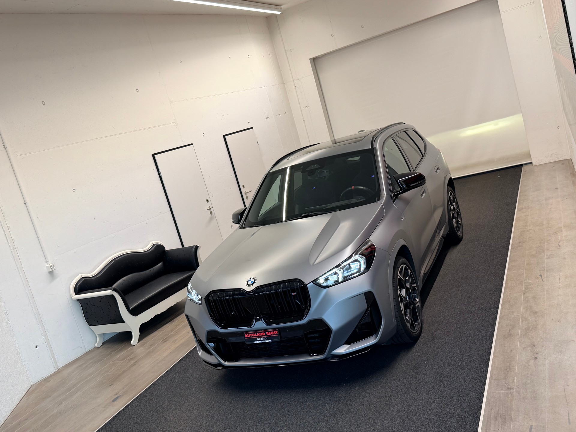 BMW X1 xDrive M35i-image-3