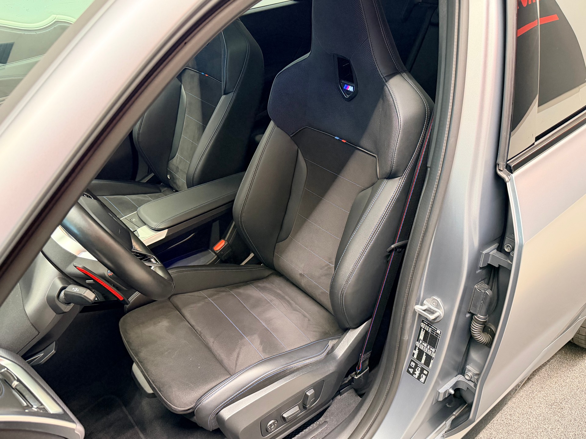 BMW X1 xDrive M35i-image-12