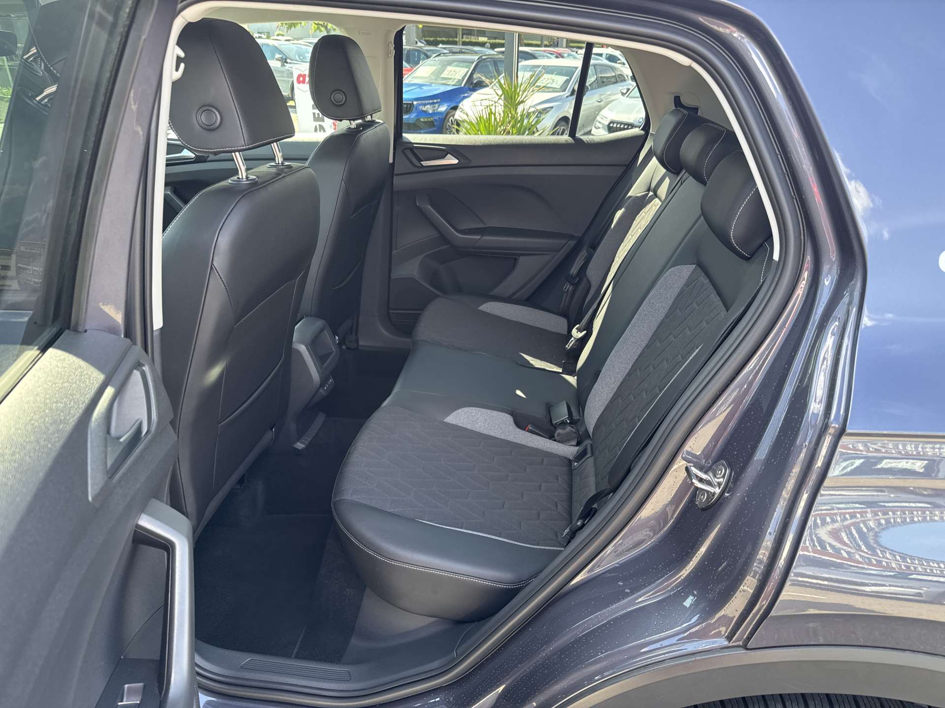 VW T-Cross 1.0 TSI EVO Life GOAL DSG-Automat-image-6