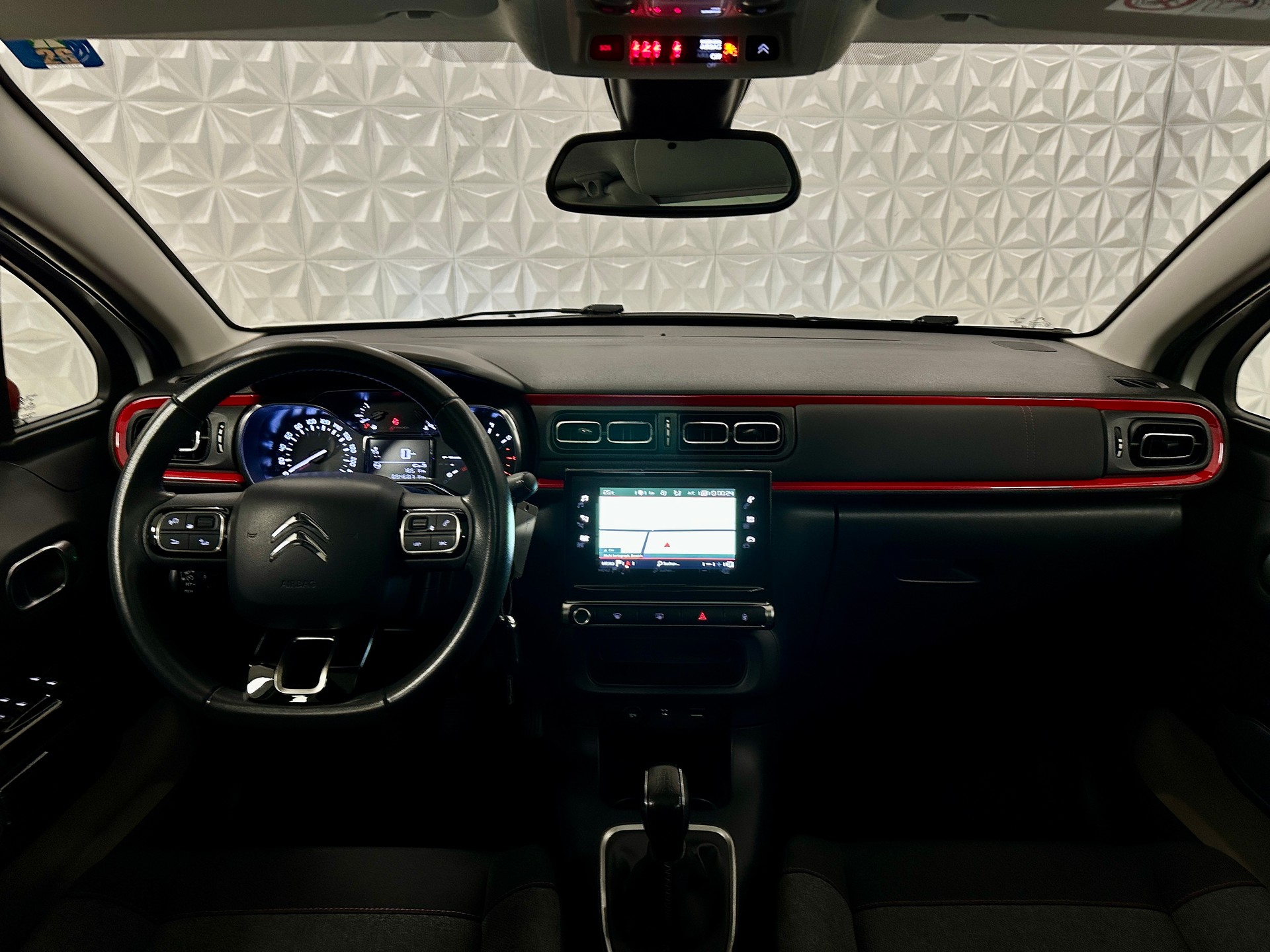 CITROEN C3 1.2i PureTech Shine-image-14