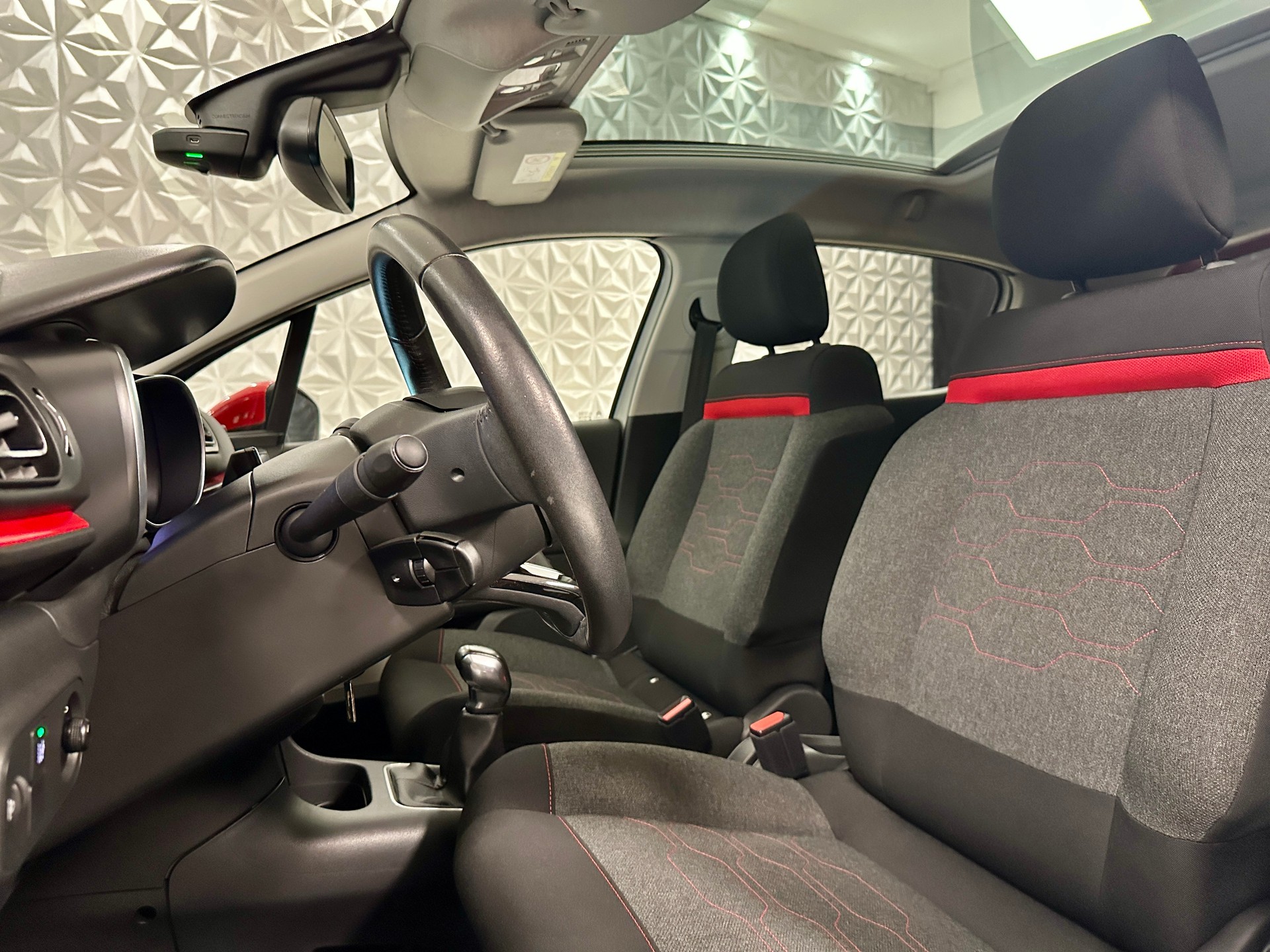 CITROEN C3 1.2i PureTech Shine-image-11