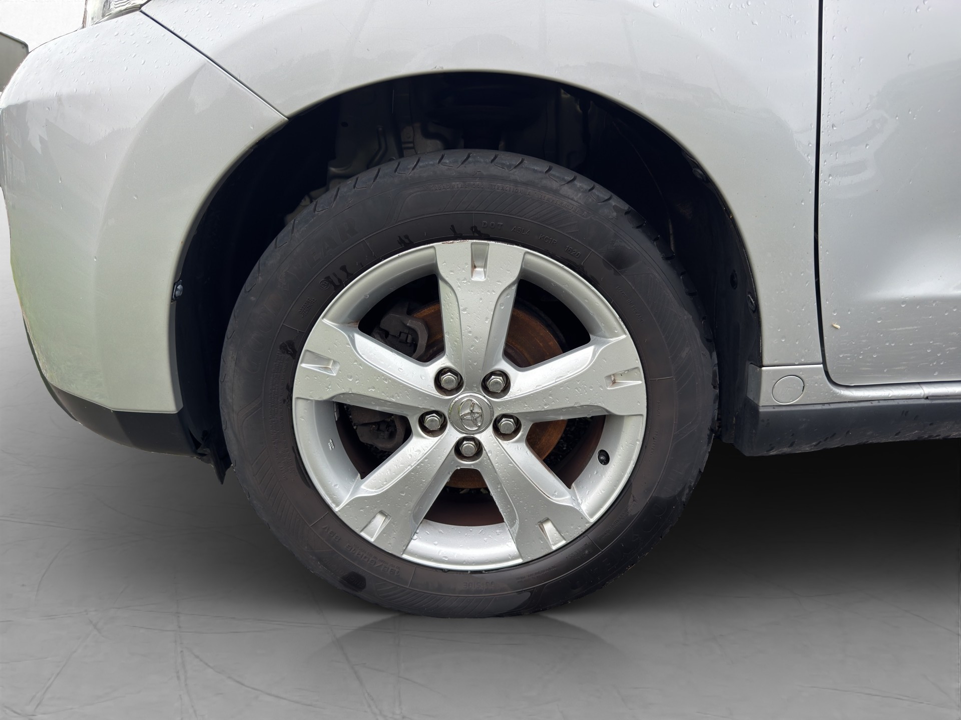 TOYOTA UrbanCruiser 1.4 D-4D Linea Luna 4WD-image-11