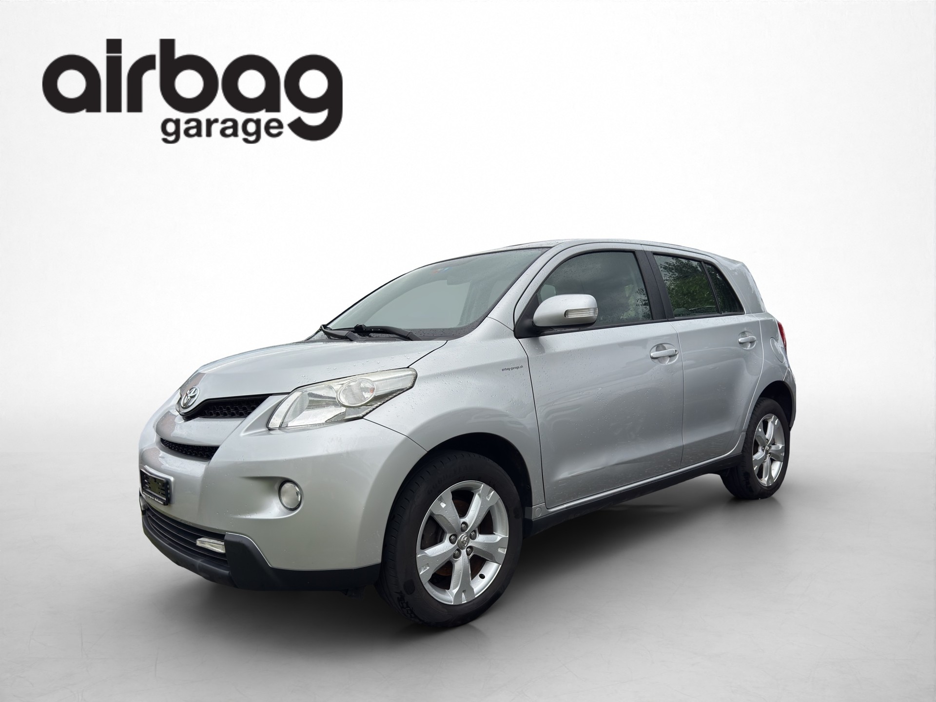 TOYOTA UrbanCruiser 1.4 D-4D Linea Luna 4WD-image-0