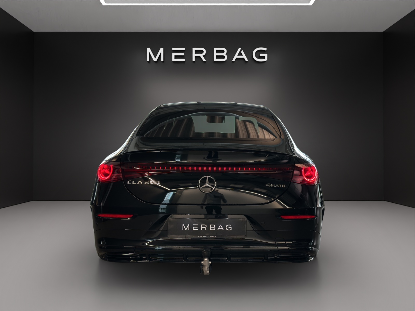 MERCEDES-BENZ CLA 200 8G-DCT 4Matic-image-4