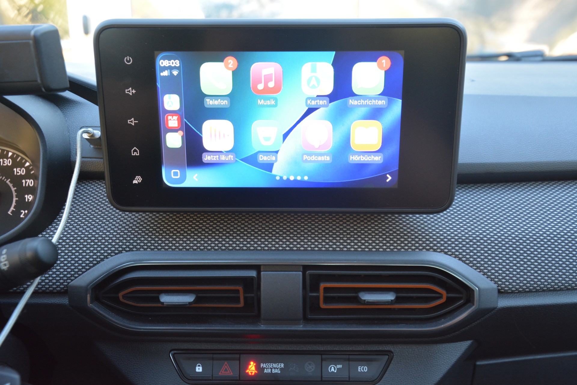 DACIA Sandero Stepway TCe 90 Comfort CVT-image-8