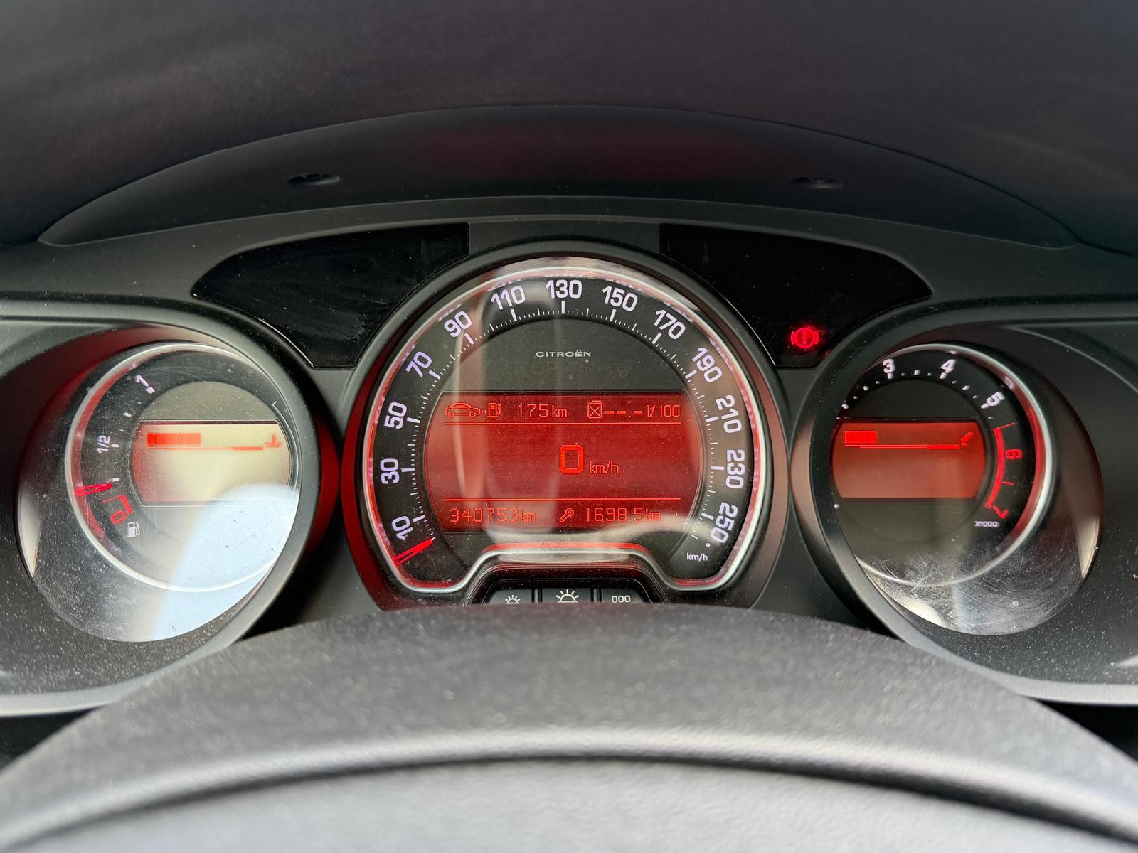 CITROEN C5 Berline 2.0i Dynamique-image-9