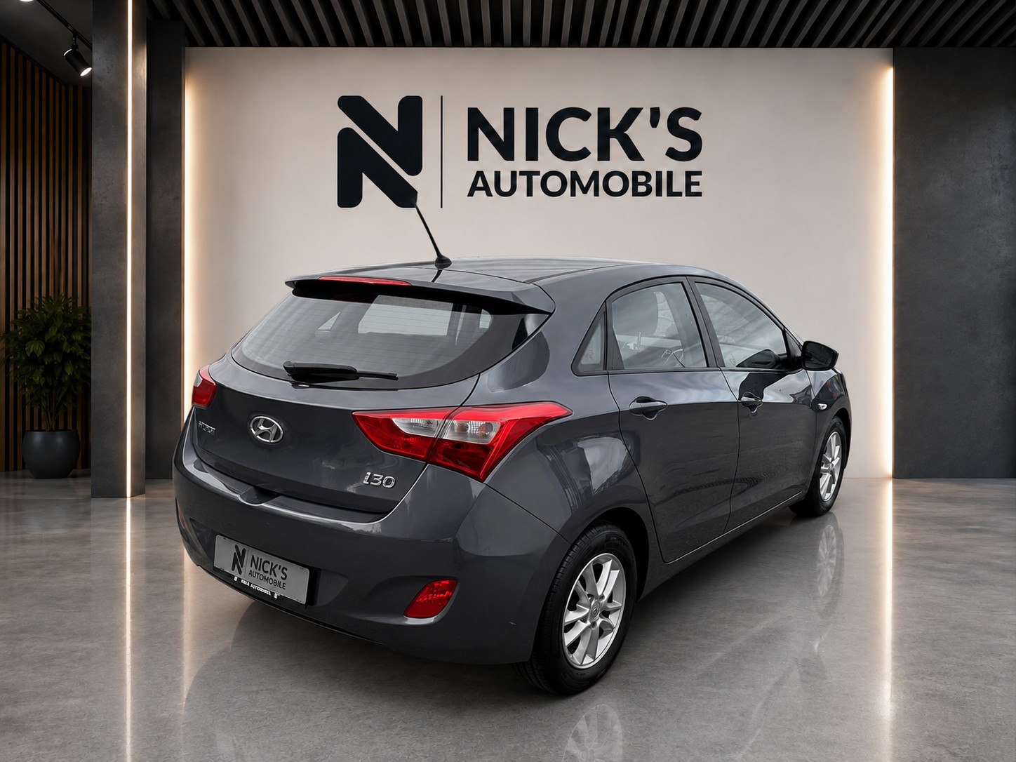HYUNDAI i30 1.6 CRDi Vertex-image-2