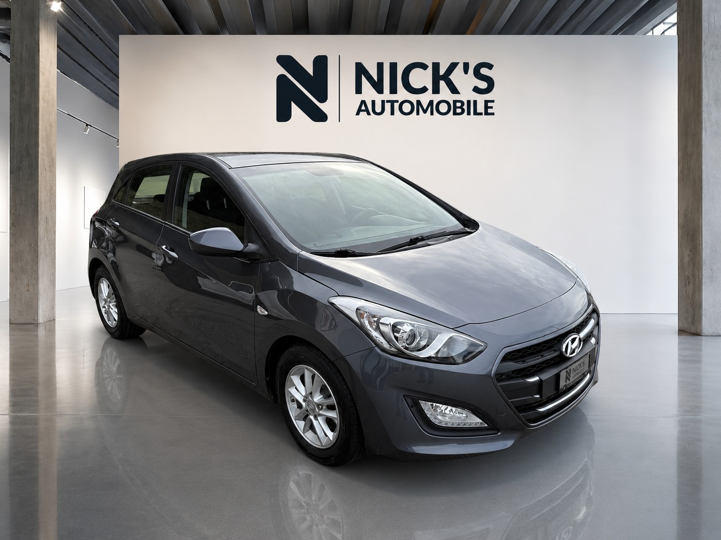 HYUNDAI i30 1.6 CRDi Vertex-image-1