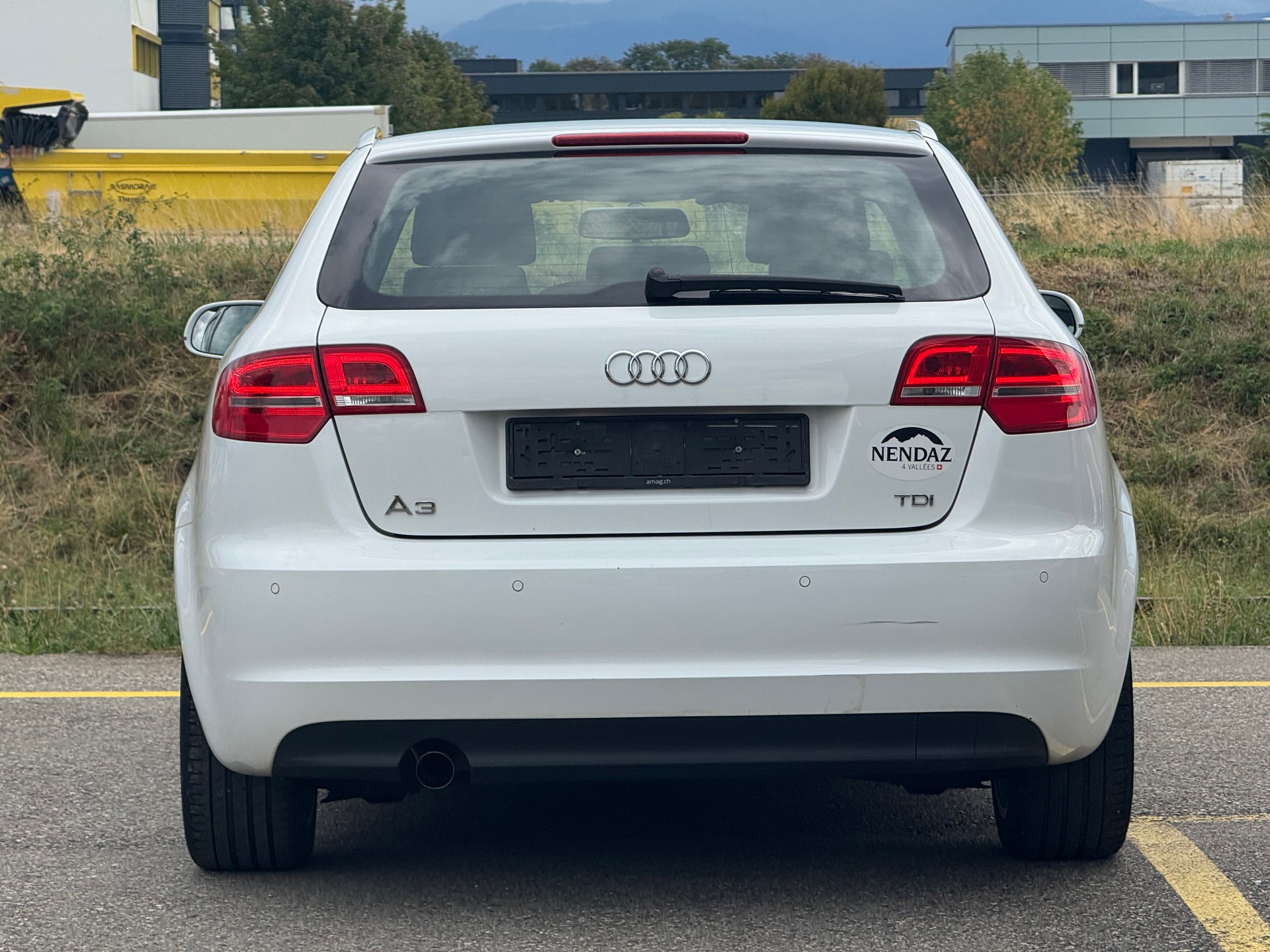 AUDI A3 Sportback 1.6 TDI Attraction-image-4