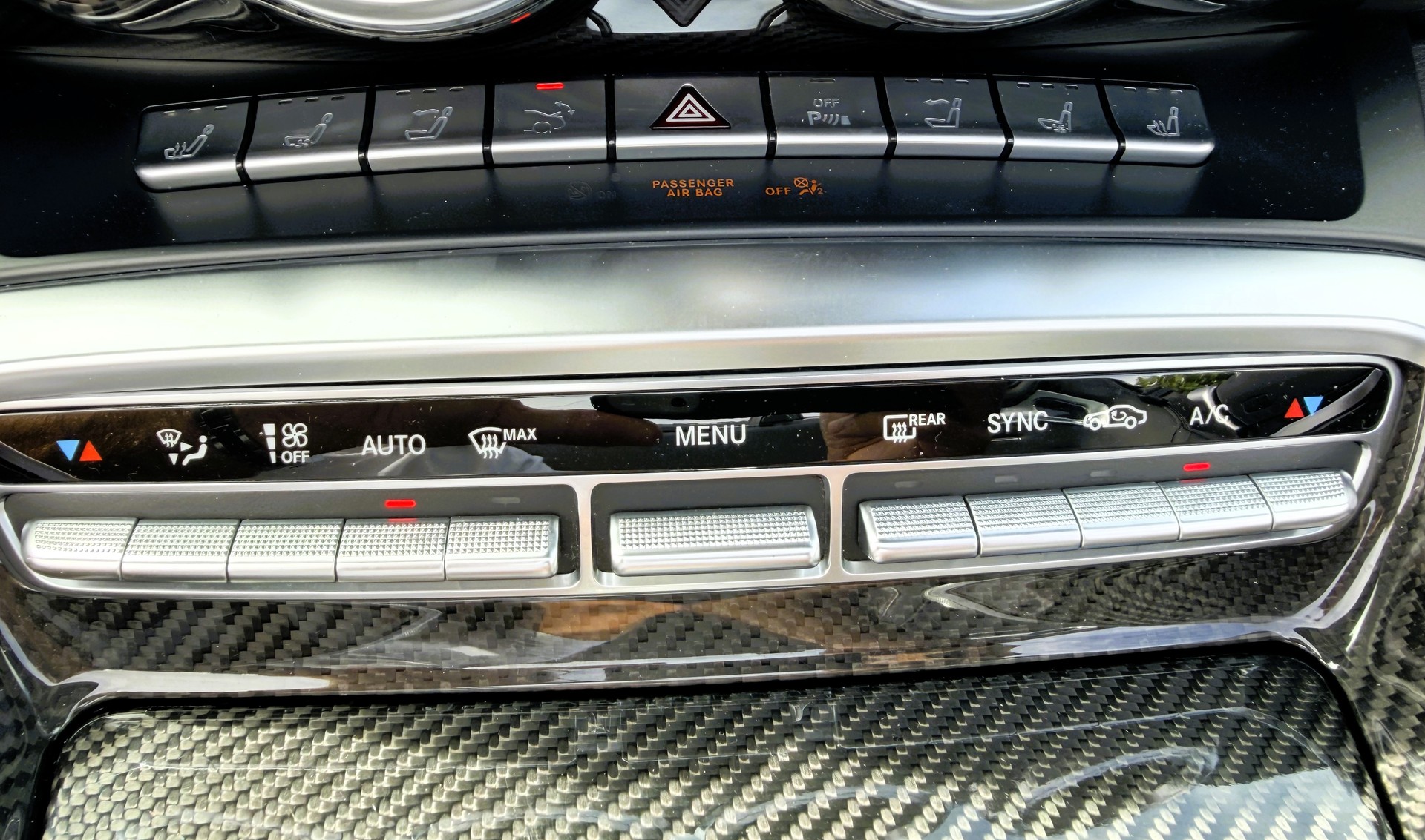 MERCEDES-BENZ AMG GT C Roadster Speedshift DCT-image-25