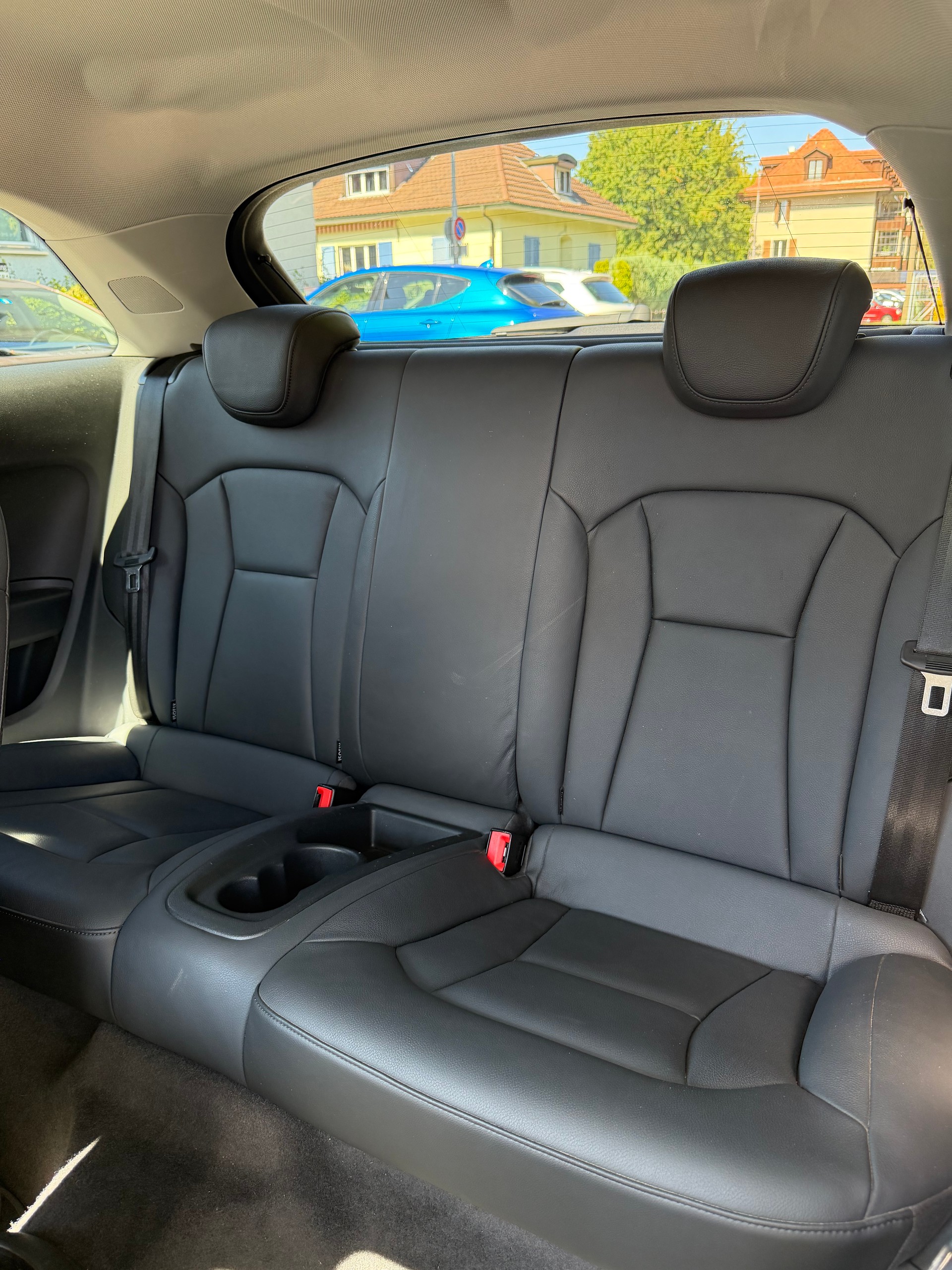 AUDI A1 1.4 TFSI Attraction S-tronic-image-9