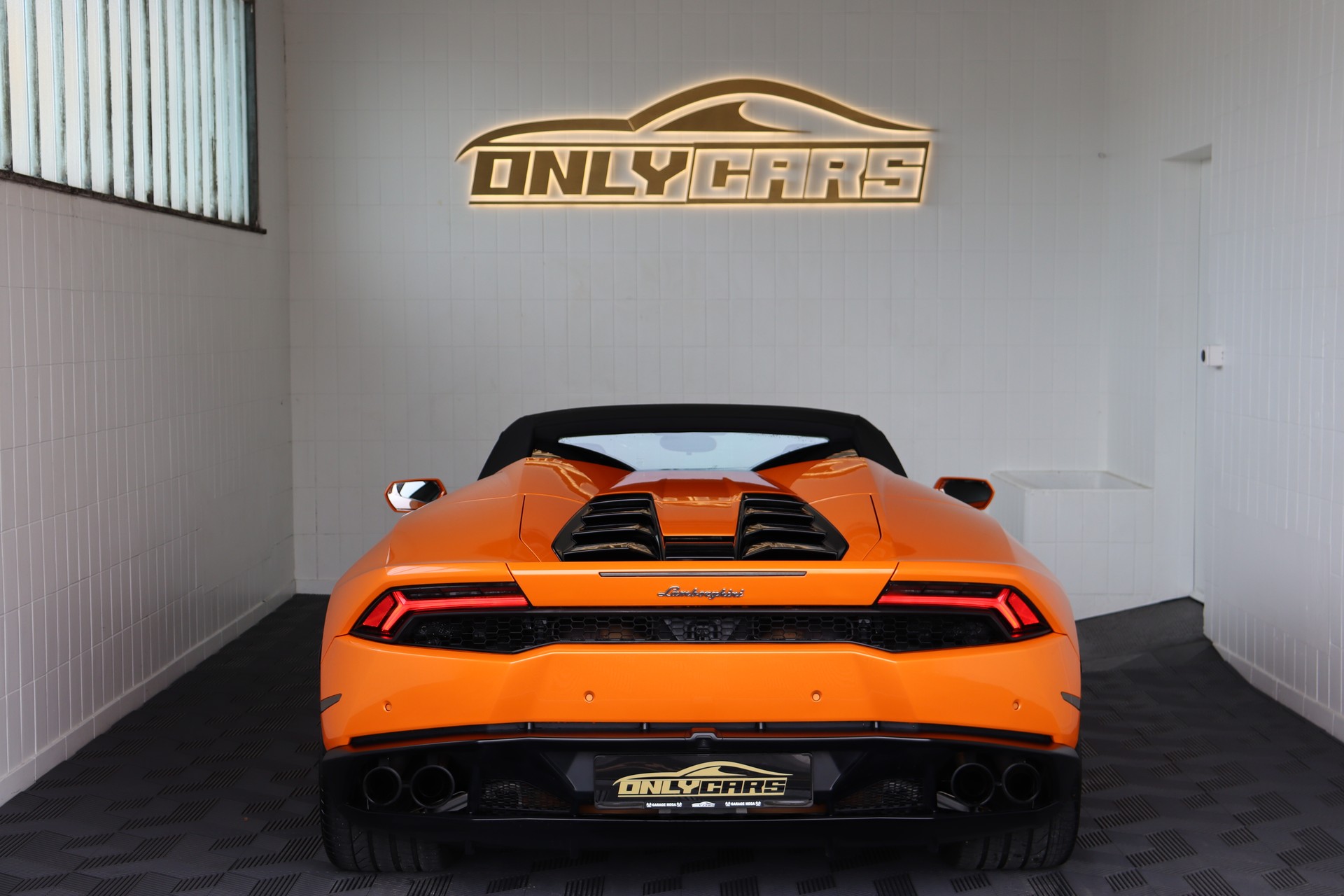 LAMBORGHINI Huracan LP610-4 Spyder DCT-image-4