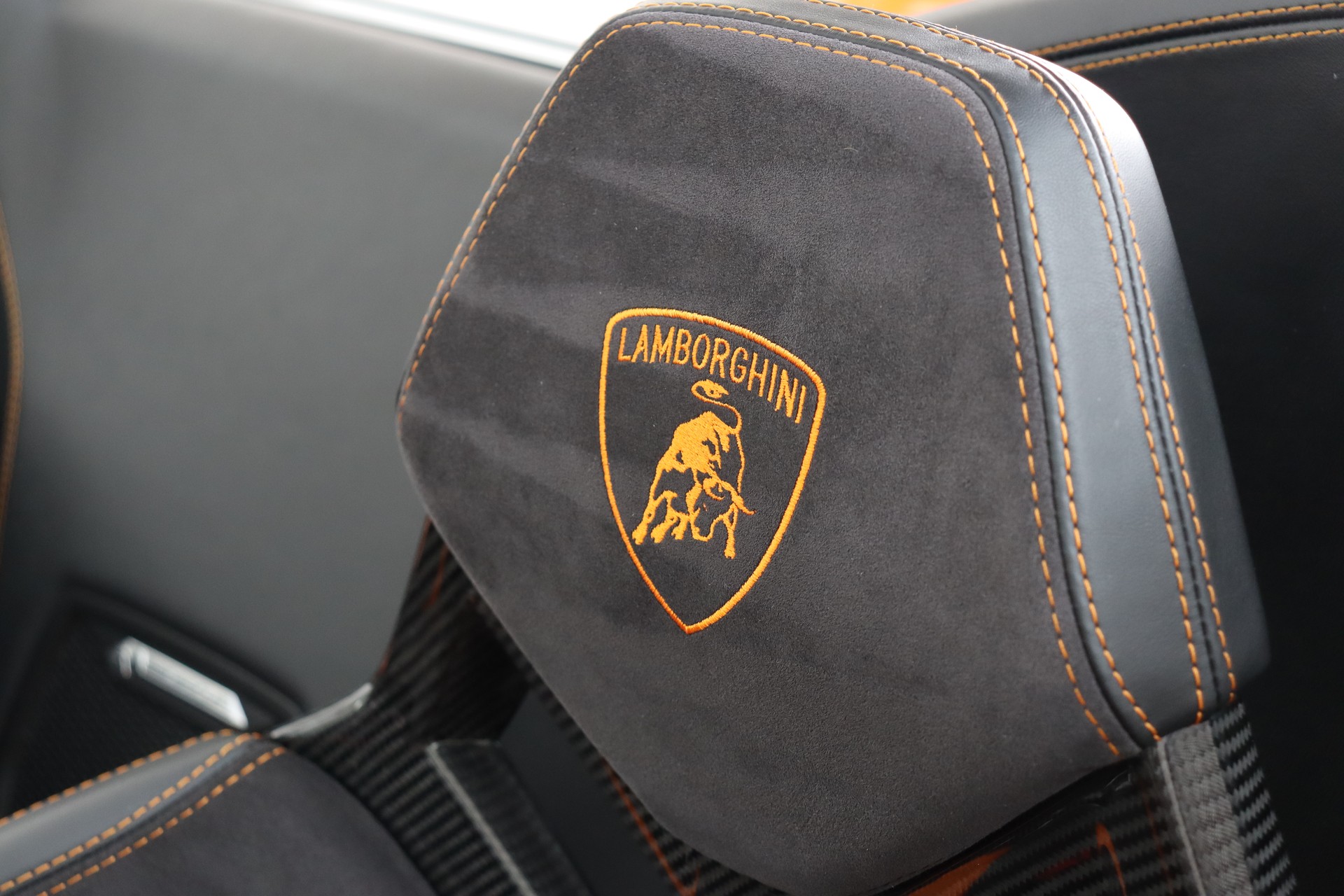LAMBORGHINI Huracan LP610-4 Spyder DCT-image-12
