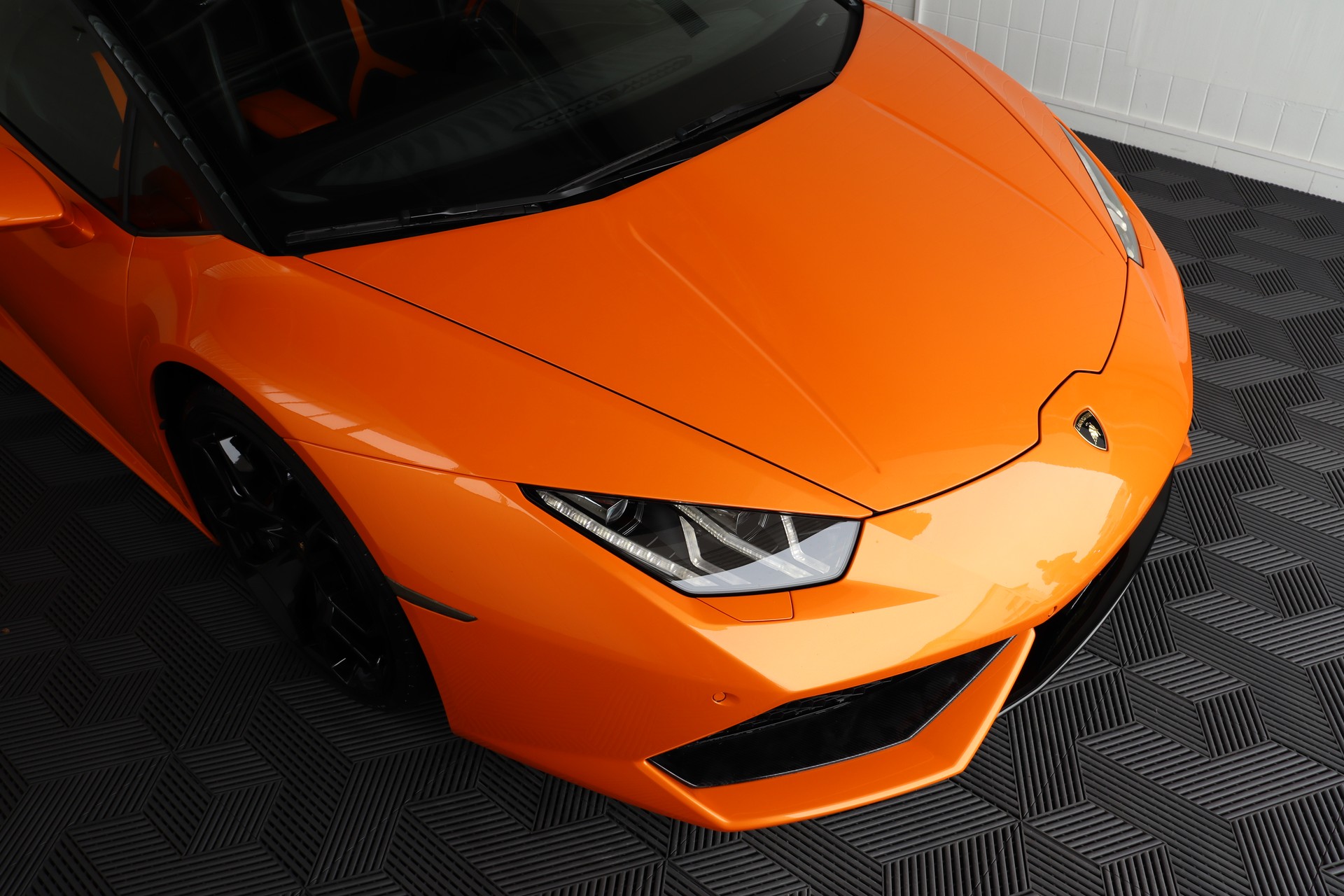 LAMBORGHINI Huracan LP610-4 Spyder DCT-image-2
