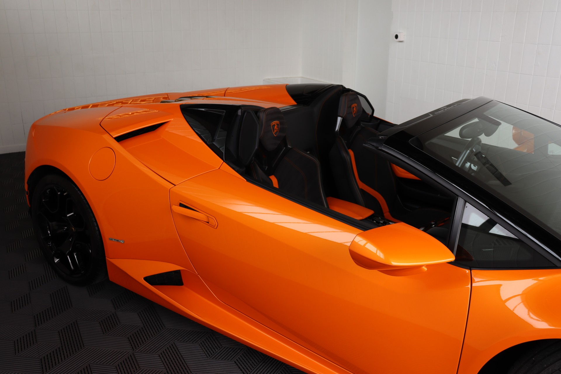 LAMBORGHINI Huracan LP610-4 Spyder DCT-image-27