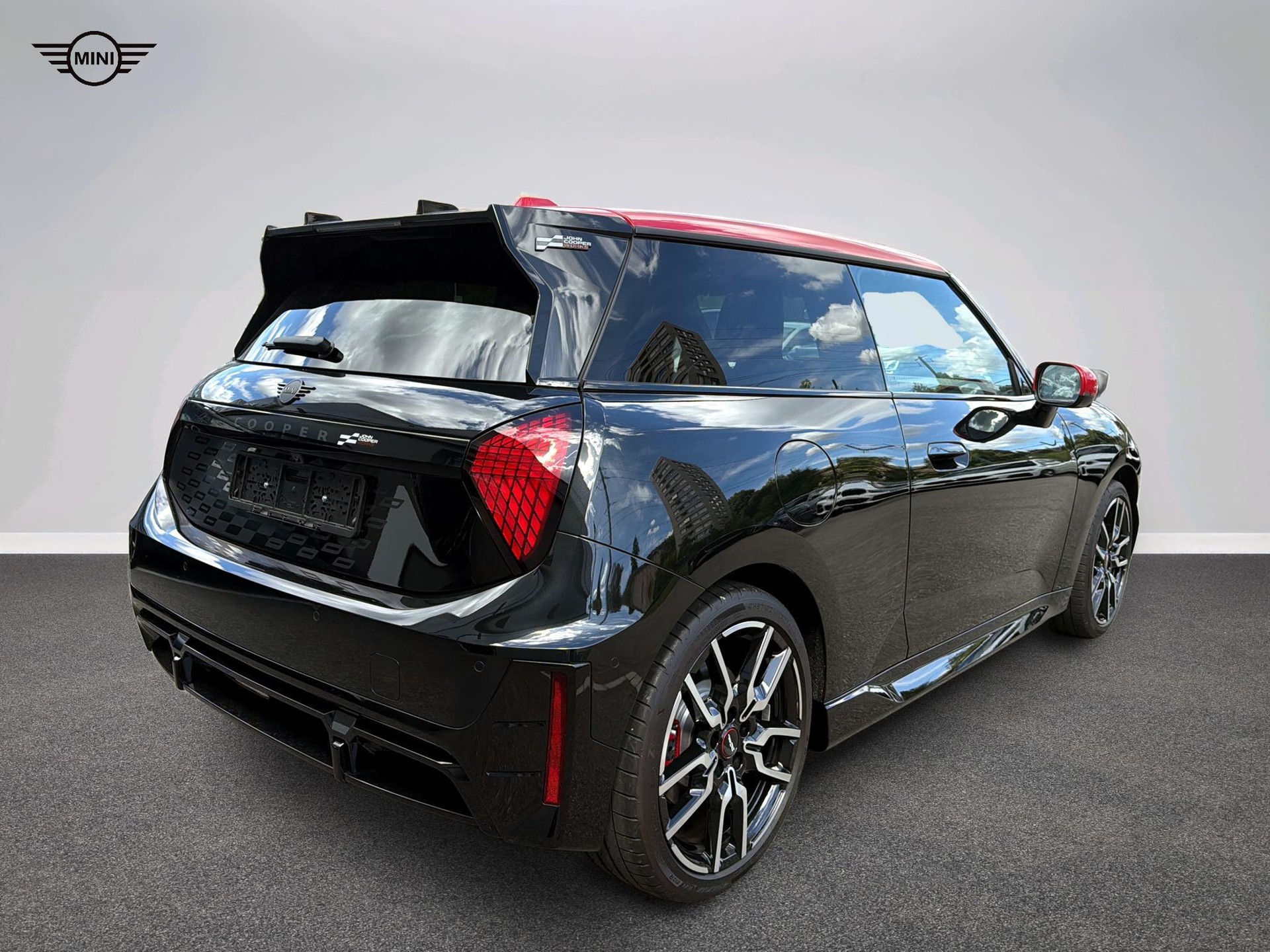 MINI Cooper eJCW-image-4